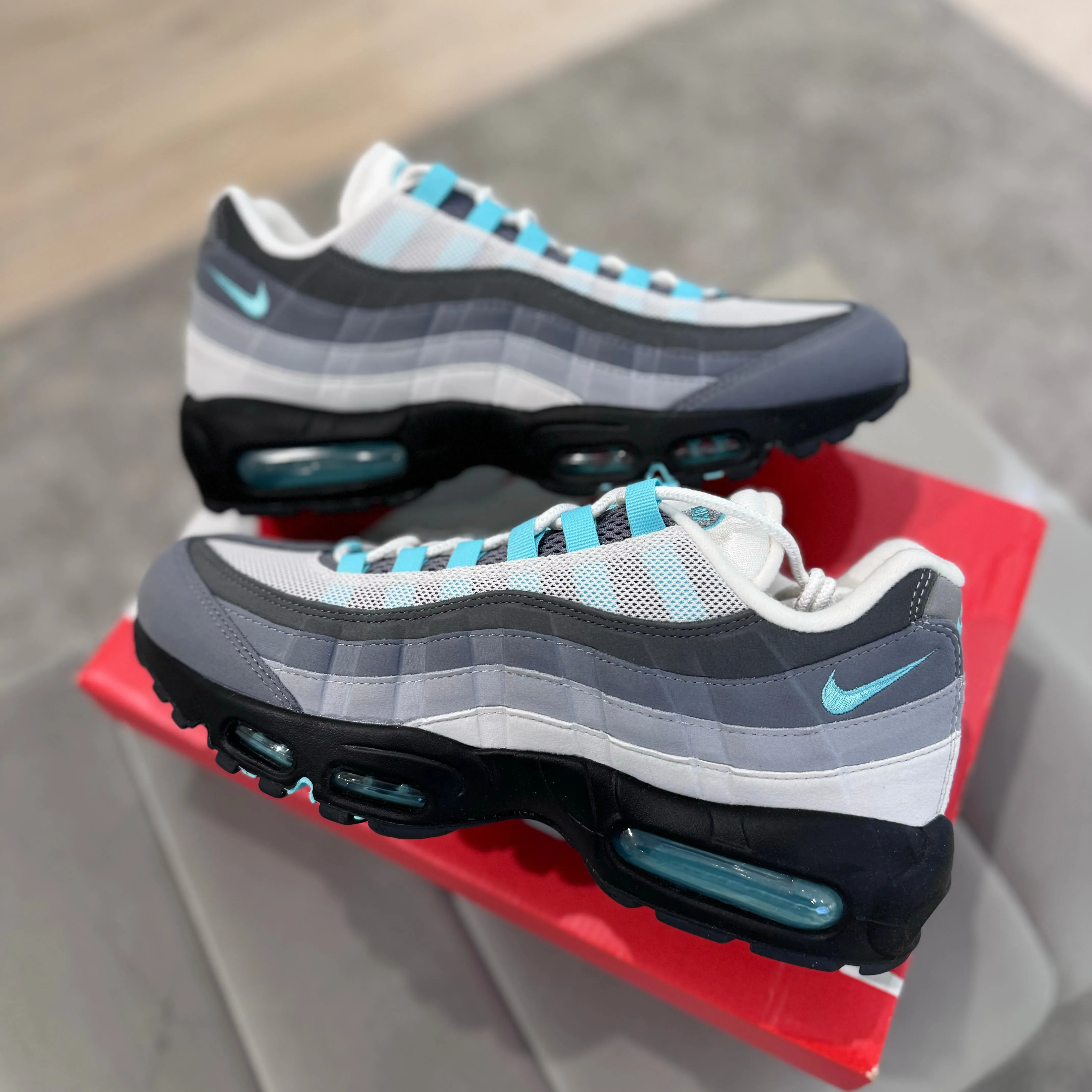 NIKE AIR MAX 95 'TURQUOISE business - travel running shoes Air Zoom