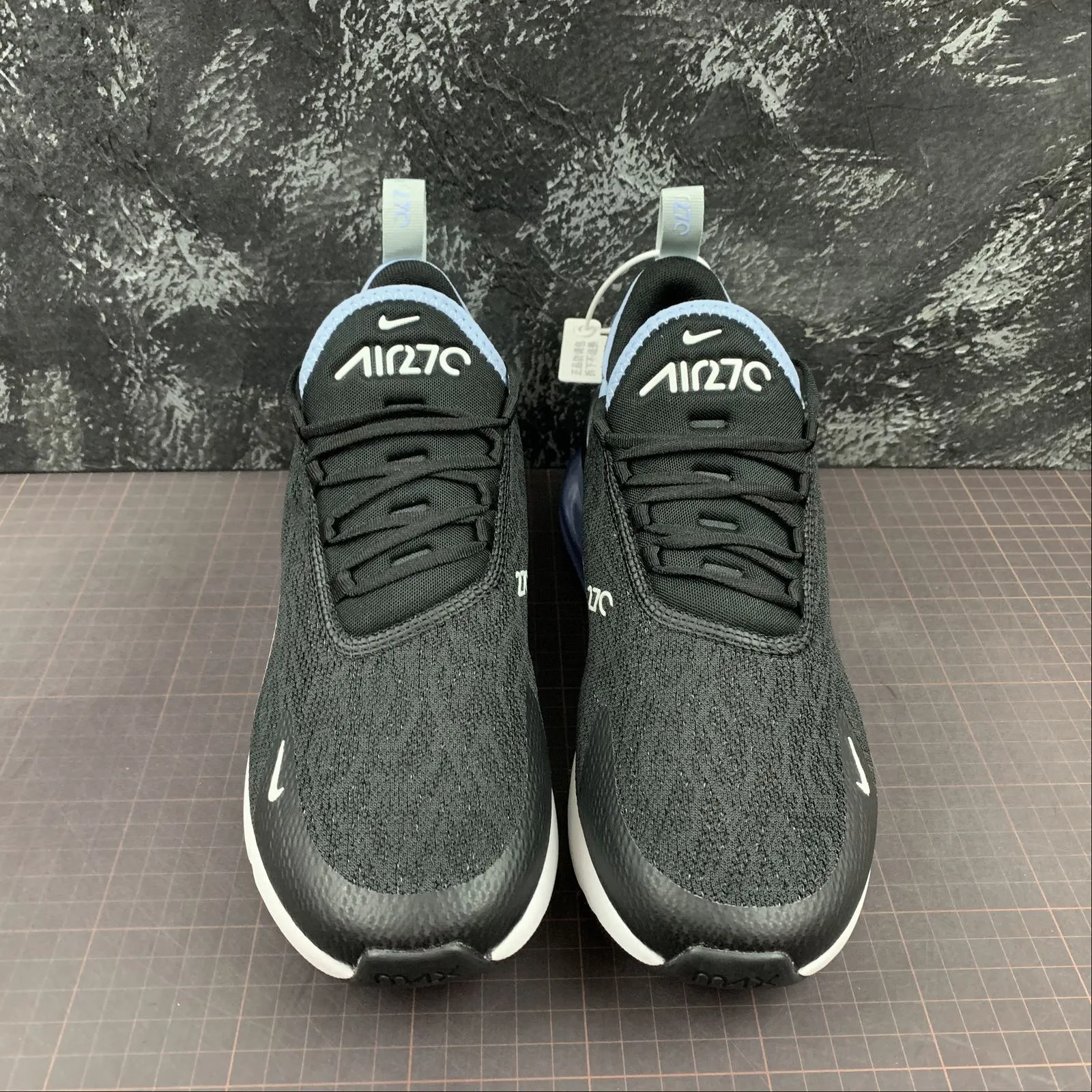 AdjustableStrap toe - box - roomy - design - spaciousness shoes Air Max 270 Black Aluminum-Summit White AH6789-009