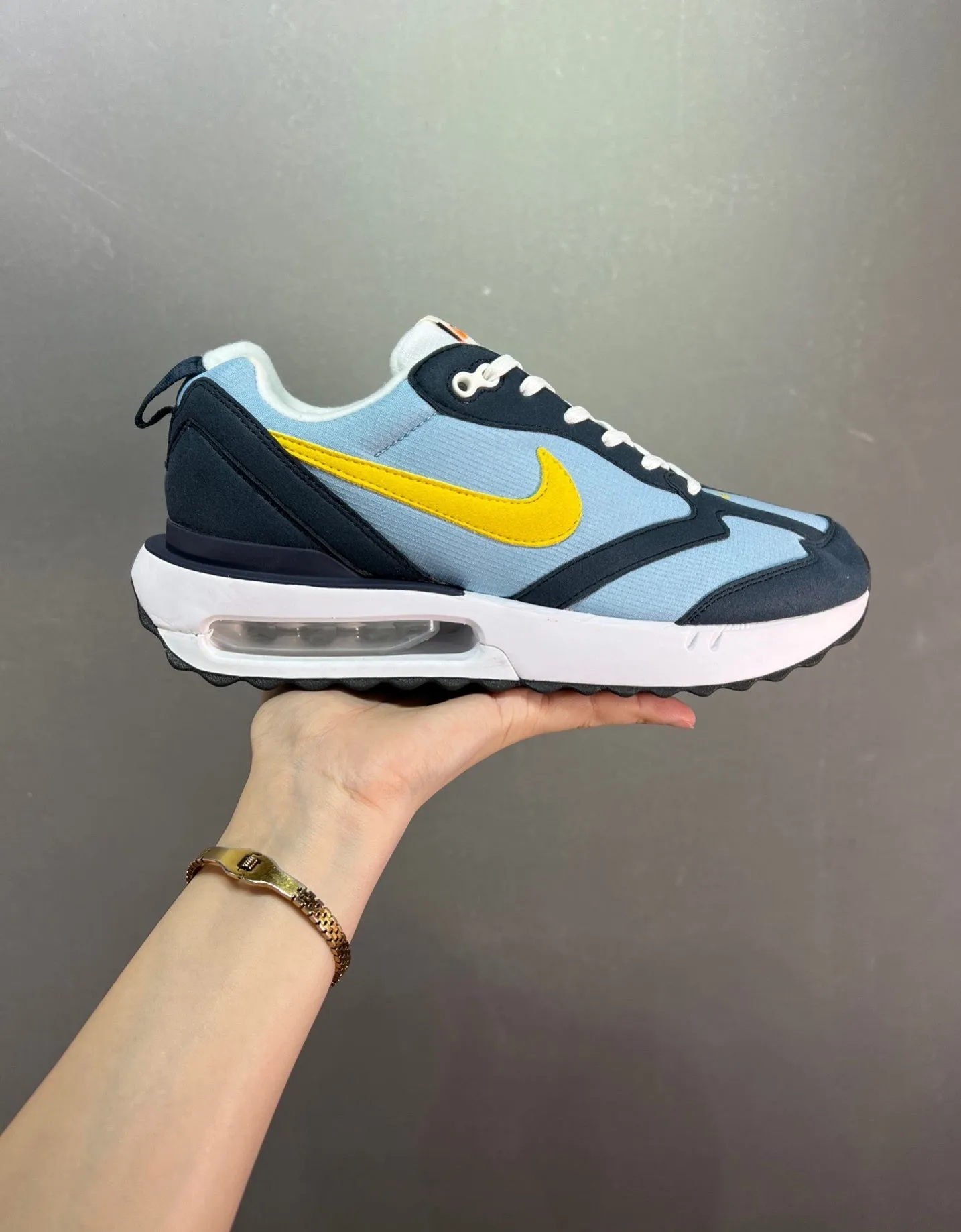 Air Max Dawn Particle Grey Dark Citron DH3157-003 smooth - surface ready