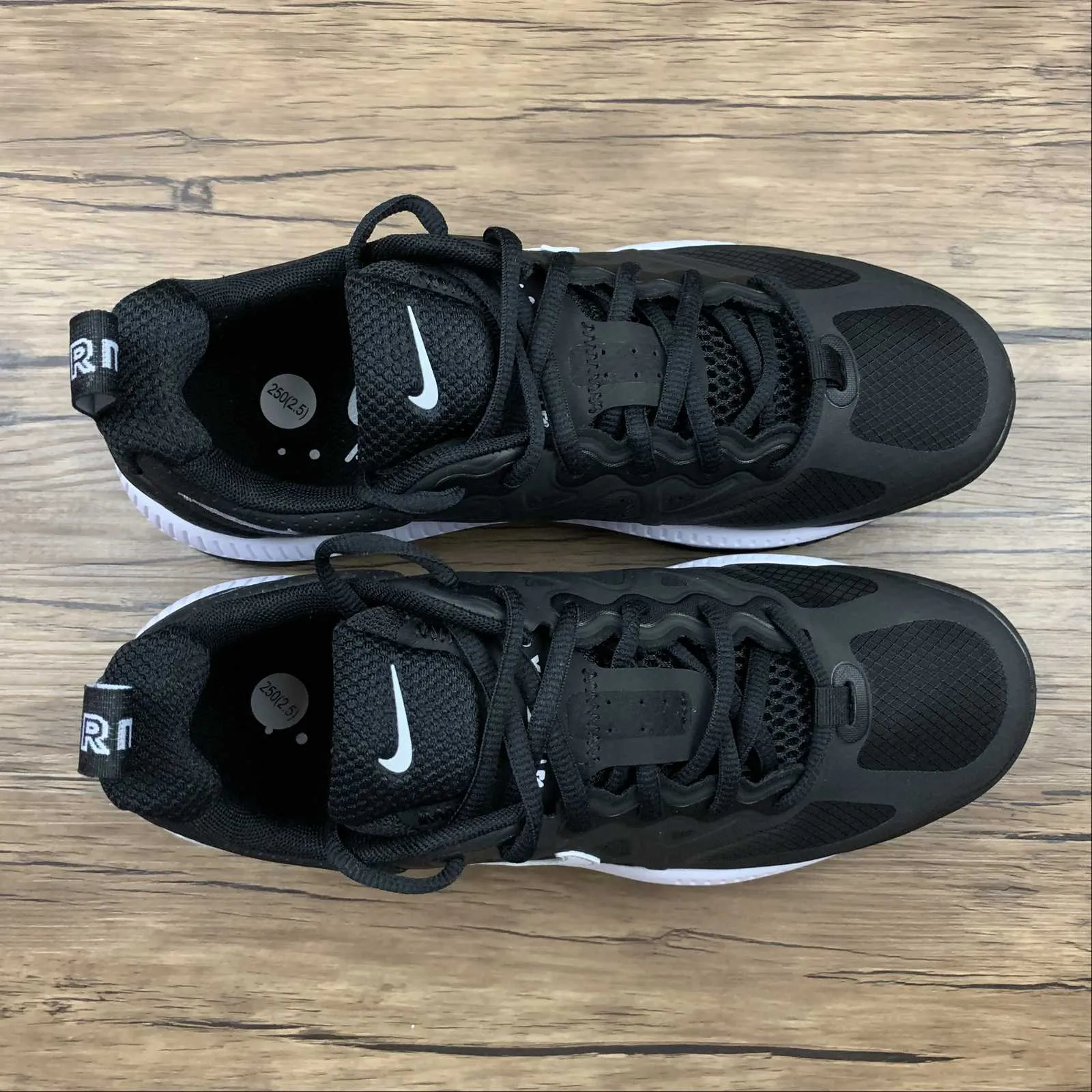 Air Max Genome Black White Anthracite professionals form - fitting running gear