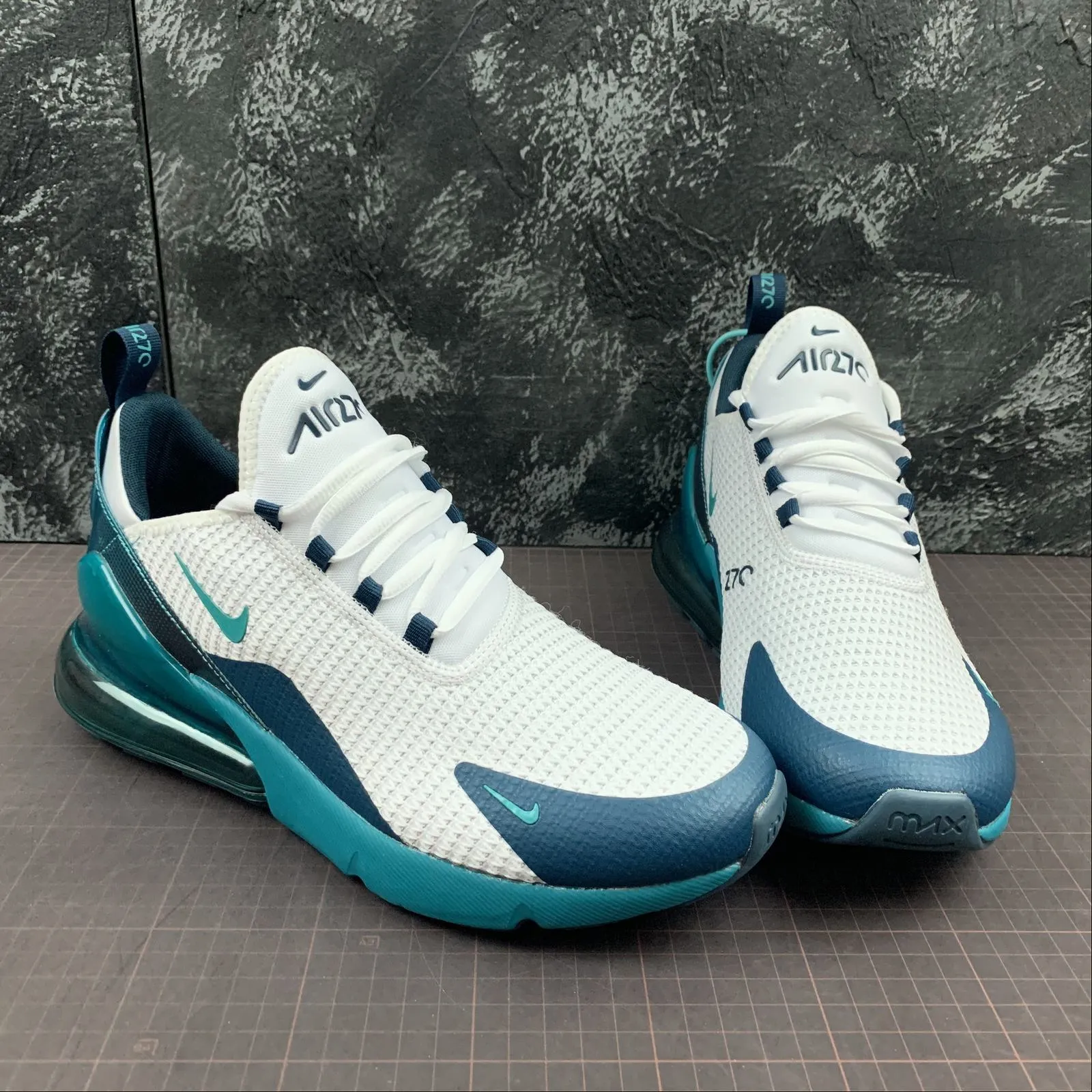 fitness gear running with music shoes Air Max 270 SE White Spirit Nightshade AQ9164-102