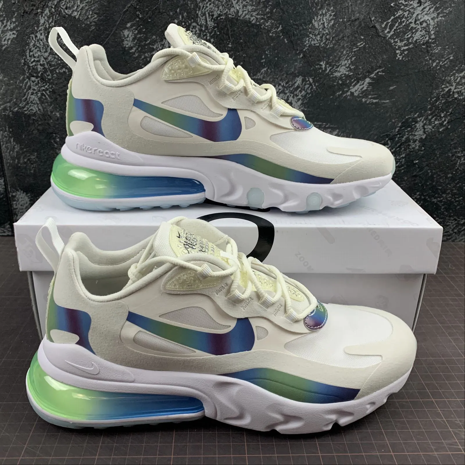 indoor running shoes option black shoes Air Max 270 React 20 Summit White Multi-Color CT5064-100