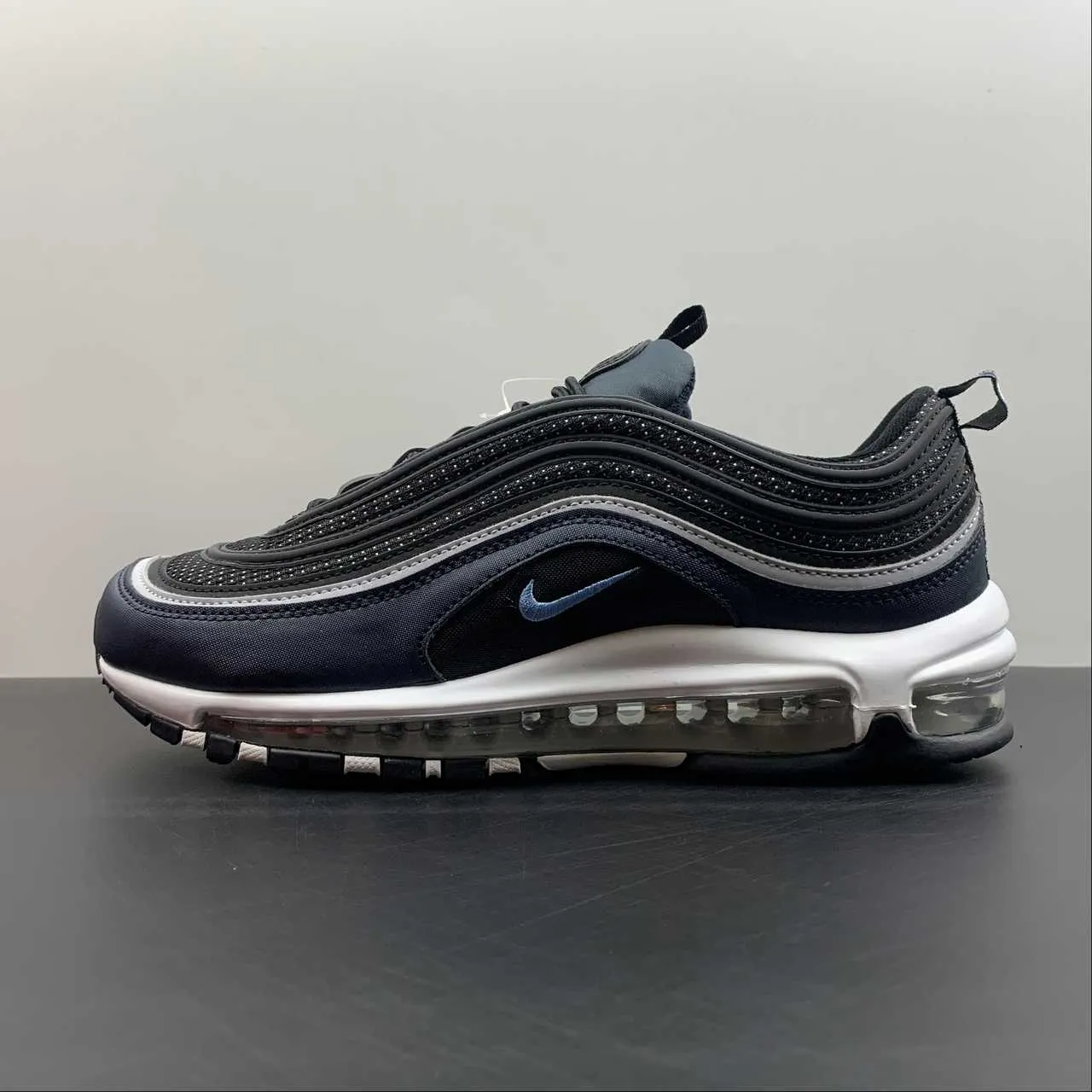 running in a levee area shoes Air Max 97 Black University Blue DQ3955-001