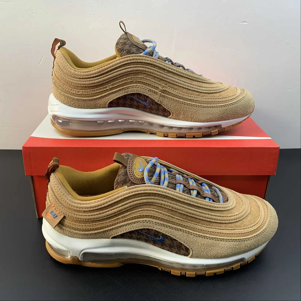Air Max 97 Teddy Bear Parline Desert Ocher Pecan University Blue DZ5348-288 Warmup Session