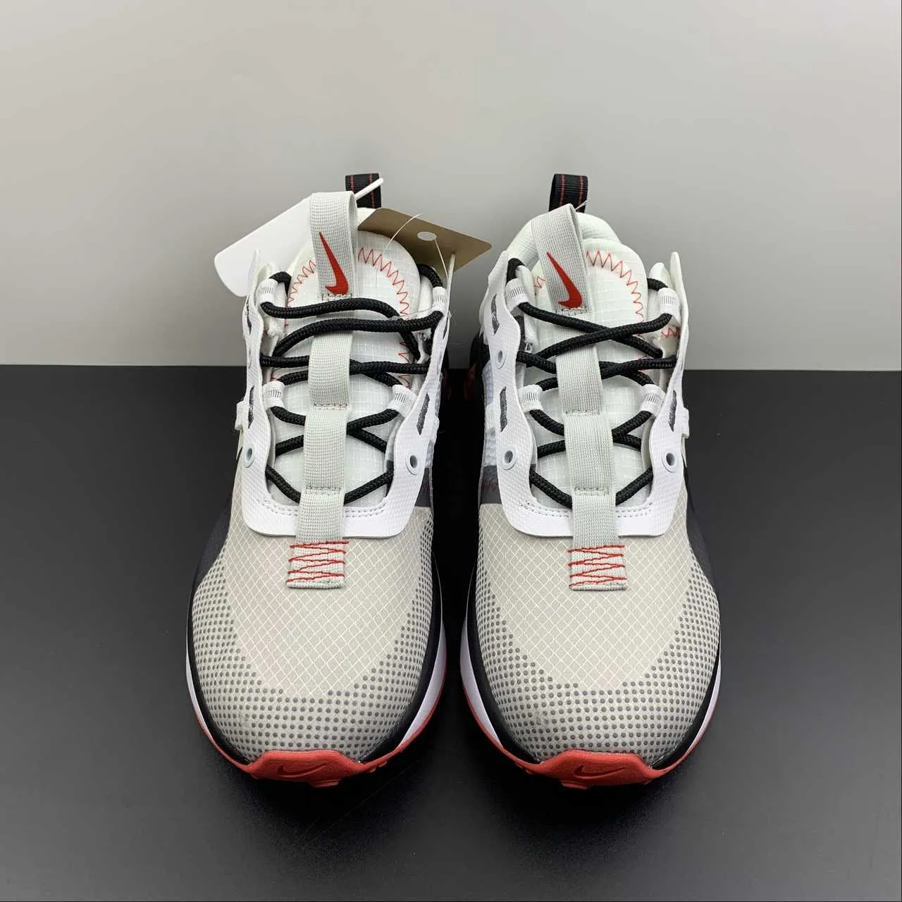 Air Max 2021 SE Photon Dust University Red Black DN0721-001 running in a roundabout area shoes cushioned fabric shoes