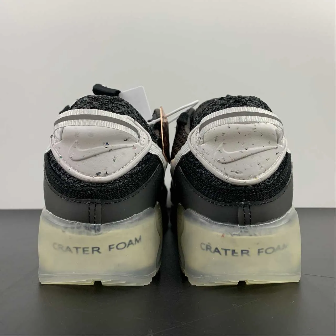 rough - surface proof rehabilitation patient Air Max 90 Terrascape Crater Foam Black White DM0033-002