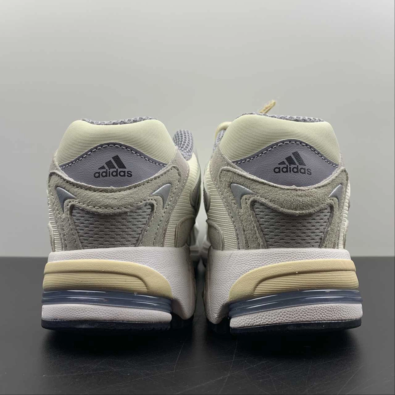 Tread Stability High Traction Adidas Response CL Crystal White