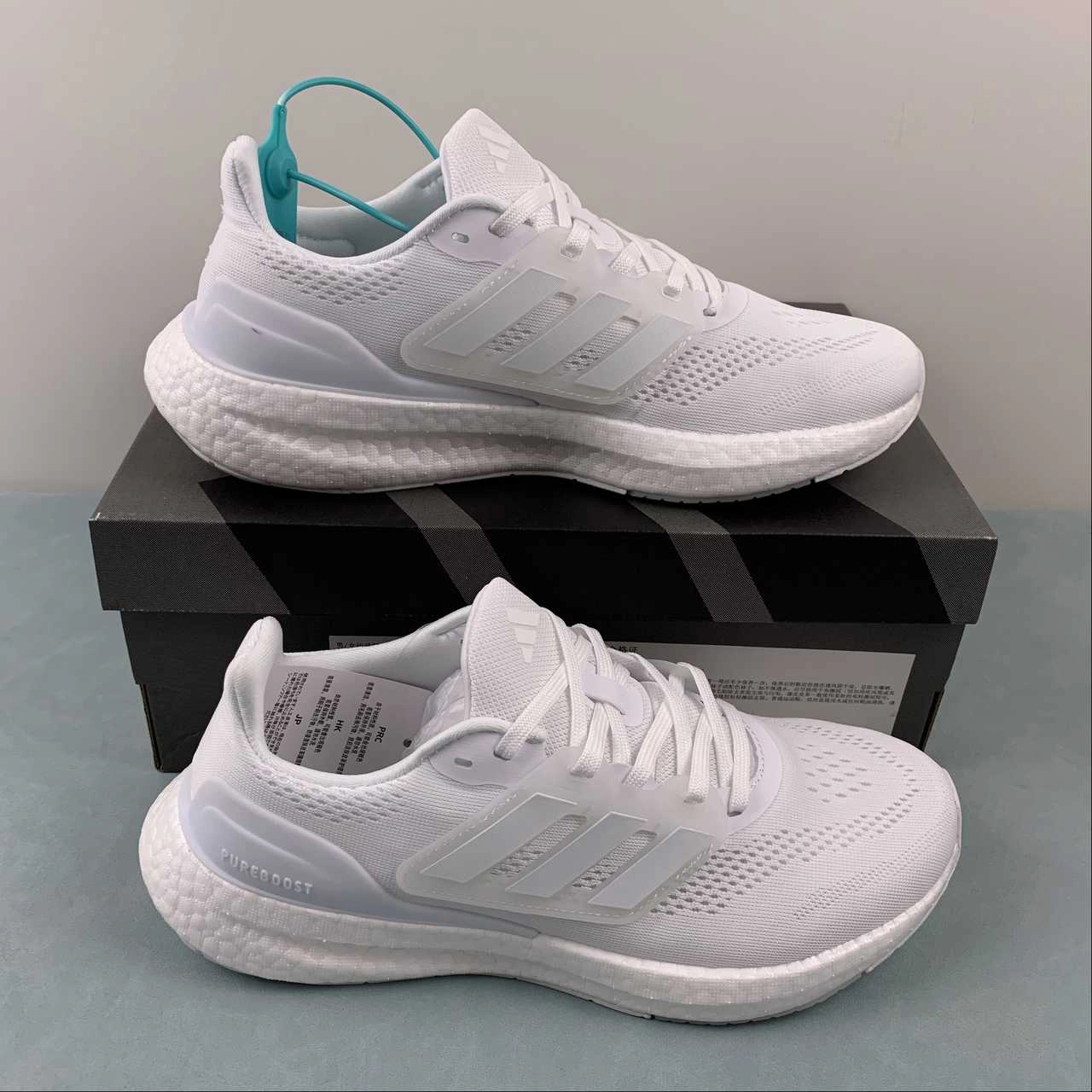 Running maximalist running option Adidas Pureboost 23 White IF8064