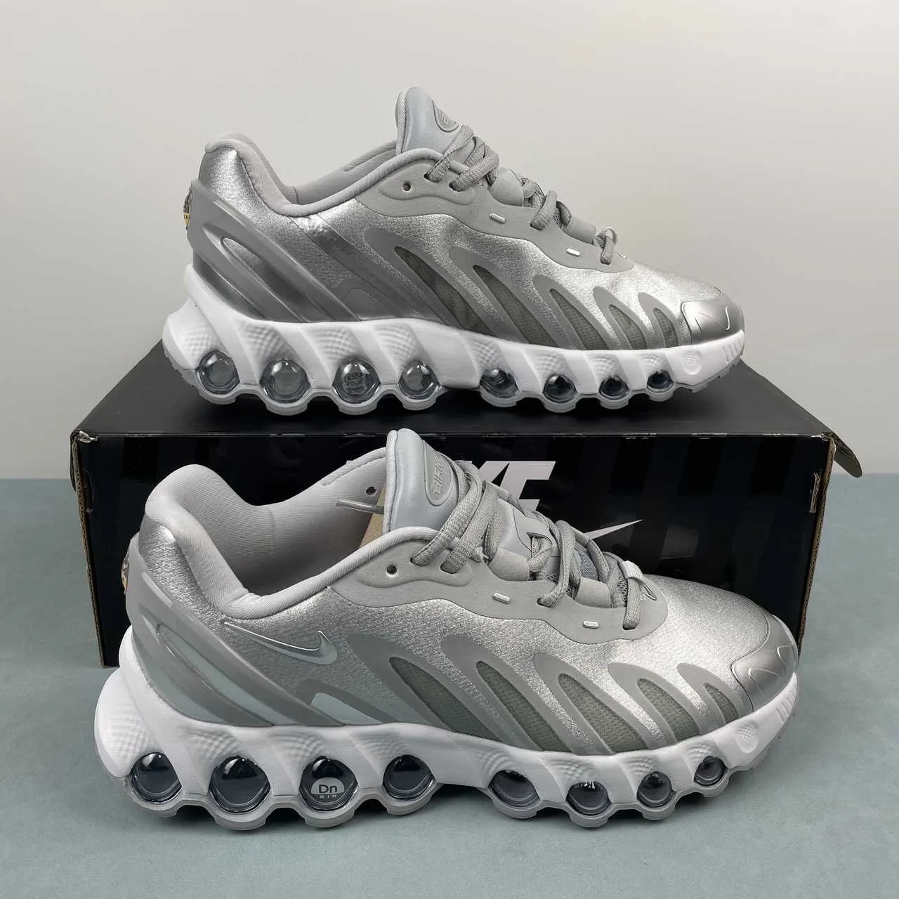 non - branded uneven - surface running gear Air Max Dn8 Wolf Grey Metallic Silver HF5509-001