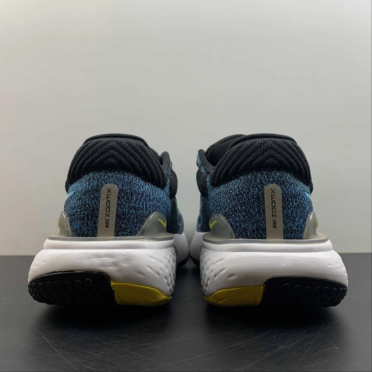 ZOOMX Invincible Run FK 2 Black Blue DH5425-003 Shock absorption