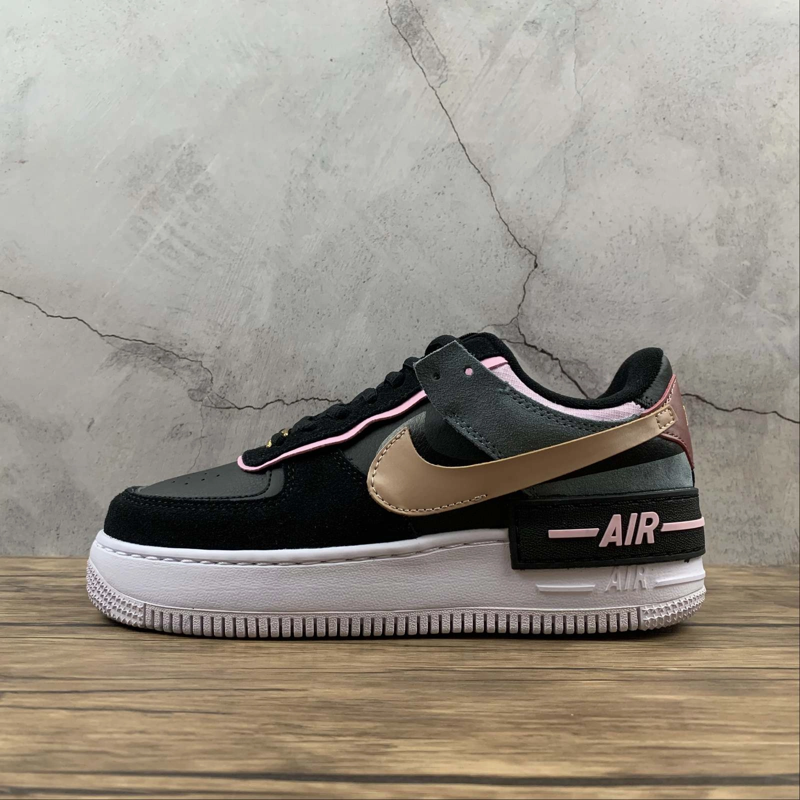 Trail Jog Air Force 1 Shadow Black Light Arctic Pink CU5315-001