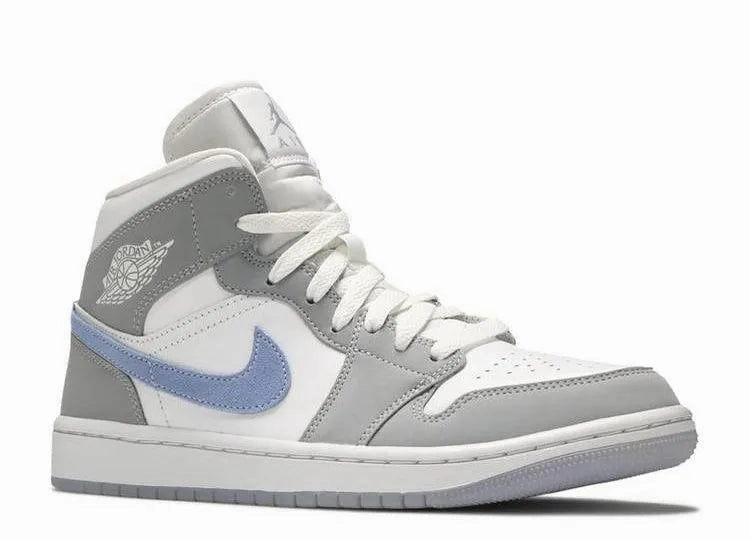 Urban Mood Trend Fit Air Jordan 1 Mid Wolf Grey Aluminium (W)