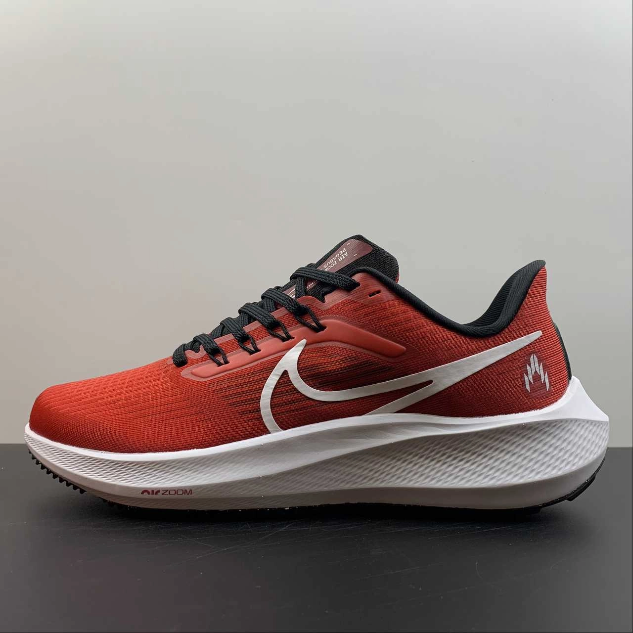 Air Zoom Pegasus 39 University Red Black White DD7896-600 Light Motion Sweat Ready