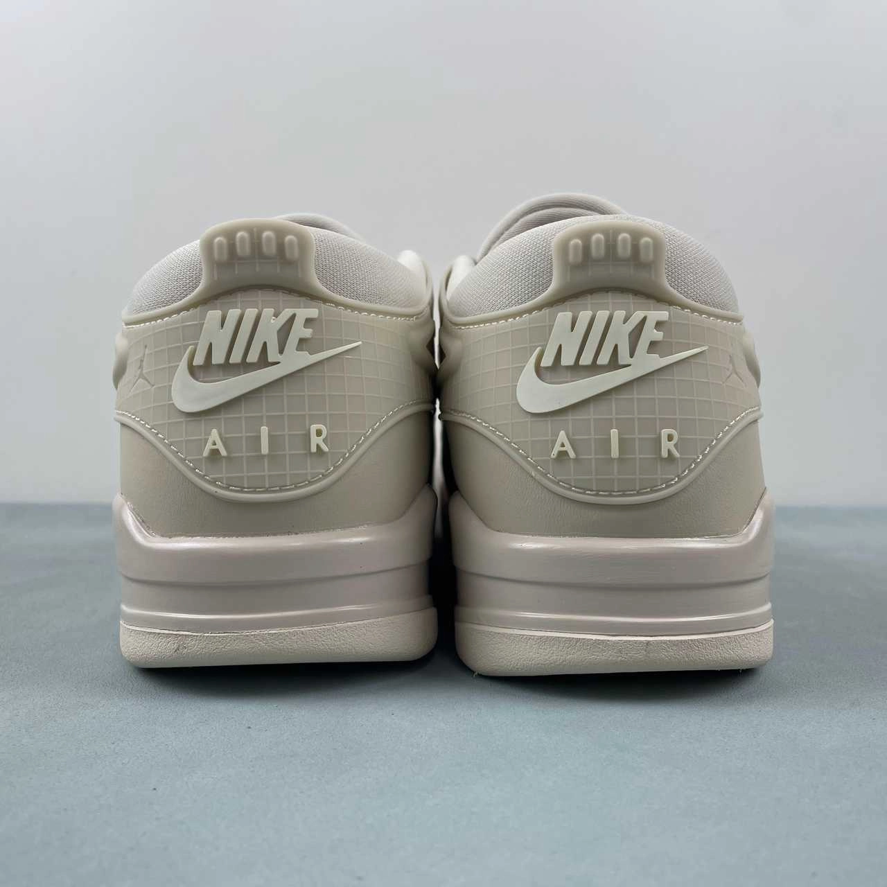 Air Jordan 4 RM Bone White Cream FQ7940-200 Shock Absorption Technology Pressure Dispersion System