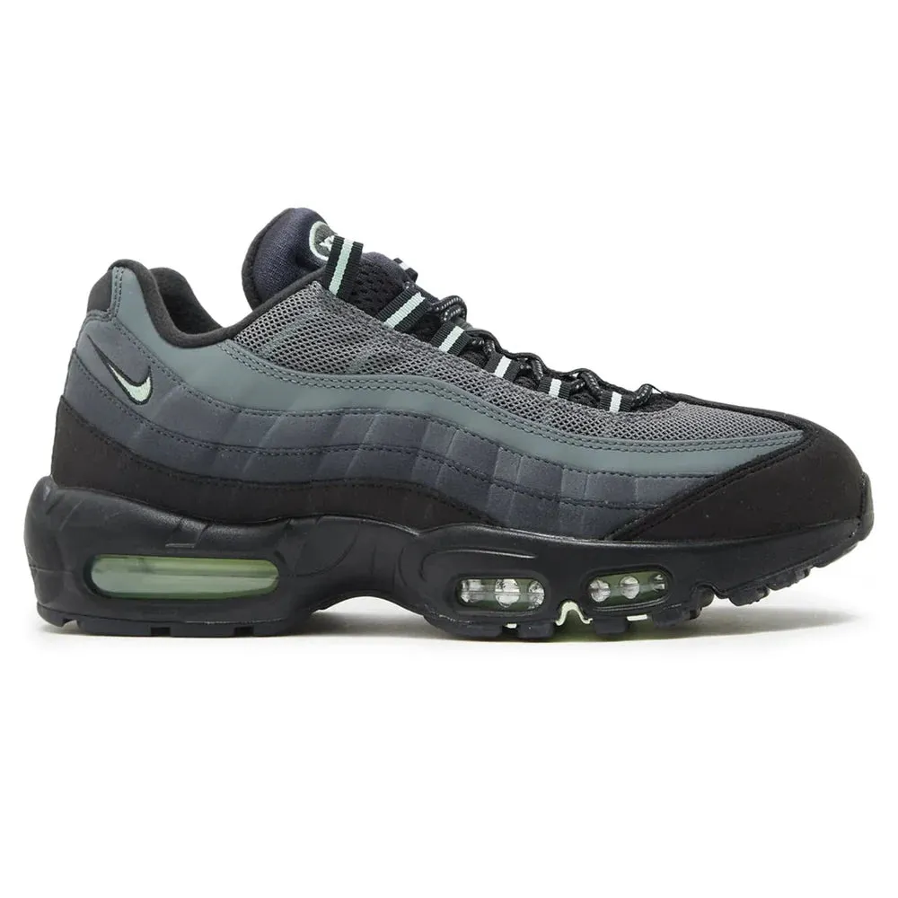 futuristic - style shoes NIKE AIR MAX 95 'VAPOR GREEN'