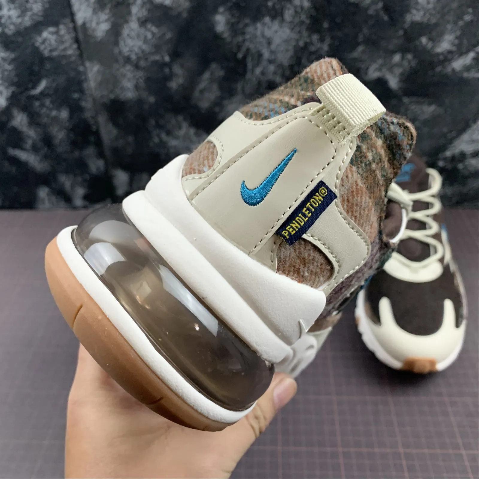 Comfort Sockliner cushioned - footbed - material shoes Air Max 270 React PENDLETON ID Multi-Color CQ7386-991