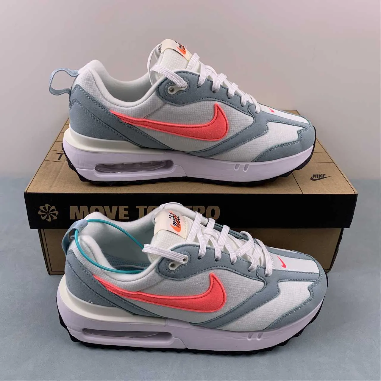 Air Max Dawn Ghost Aqua Flash Crimson DH5131-400 running in suburbs synthetic material shoes