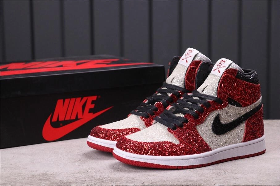 Air Jordan 1 Retro High x Surgeon The North Pole Chicago CK5566-610 Hypoallergenic Lining