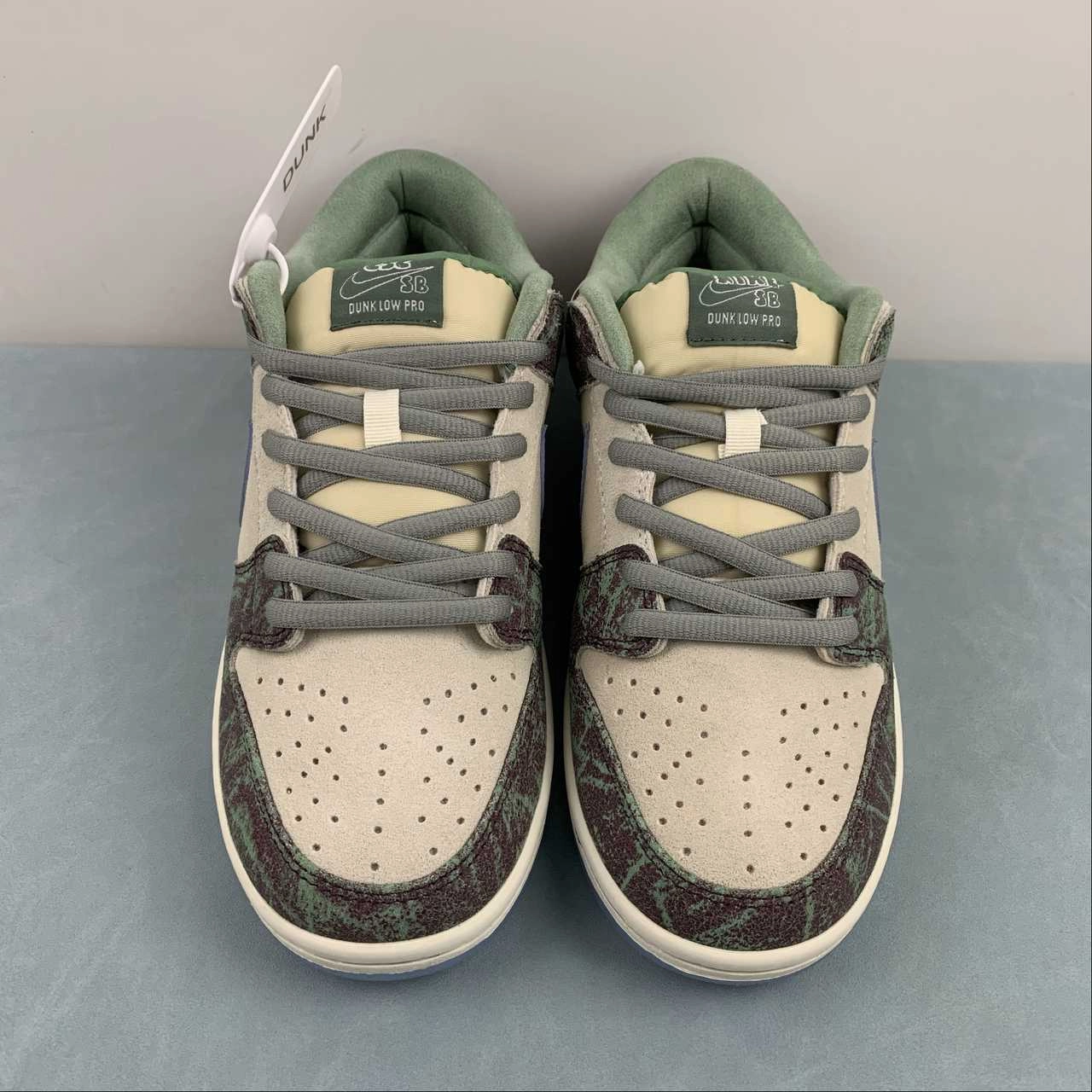 SB Dunk Low Crenshaw Skate Club Beige Multi-Color Blue FN4193-100 Balanced Step