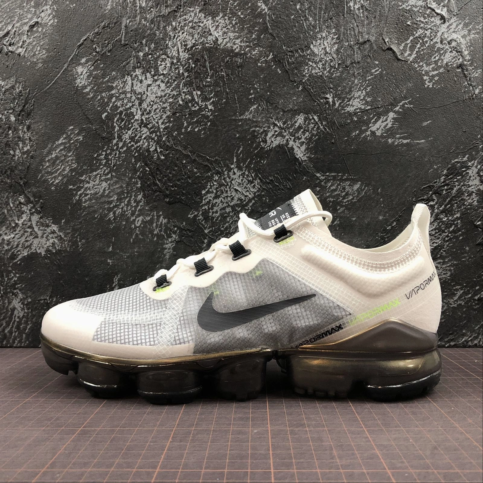 Air VaporMax 2019 White Dark Grey Platinum Tint Lime Blast AT6810-100 Superior support