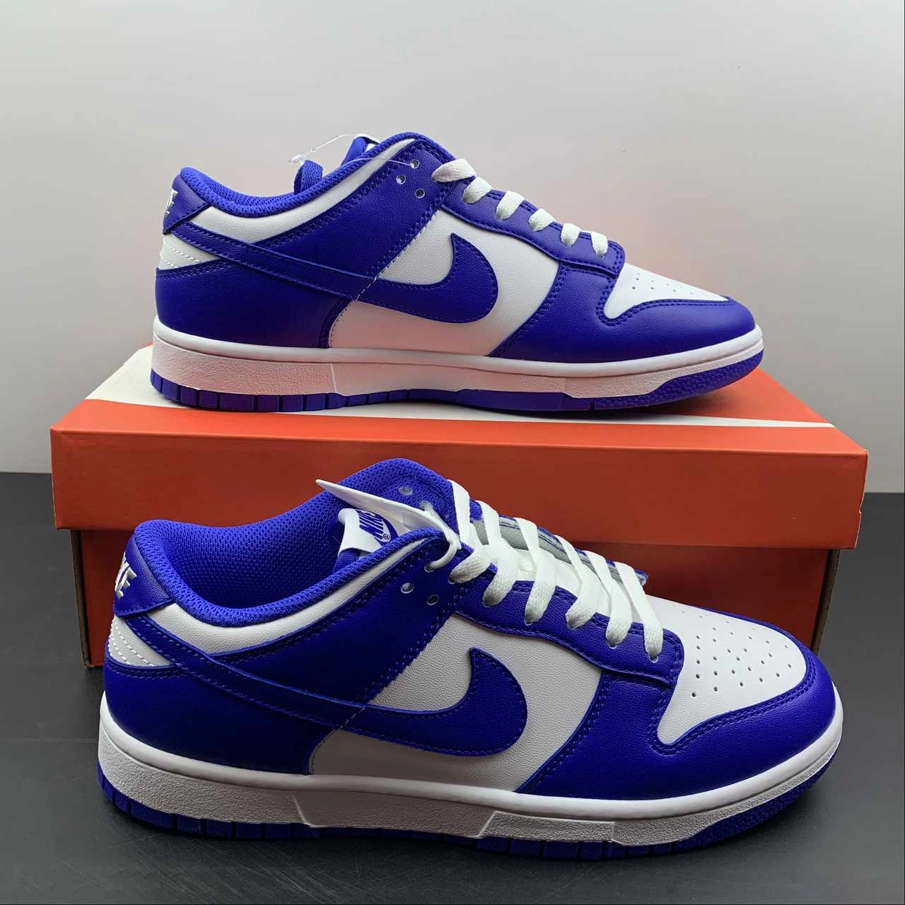 SB Dunk Low Racer Blue White 2 DV7067-400 Streamlined ease