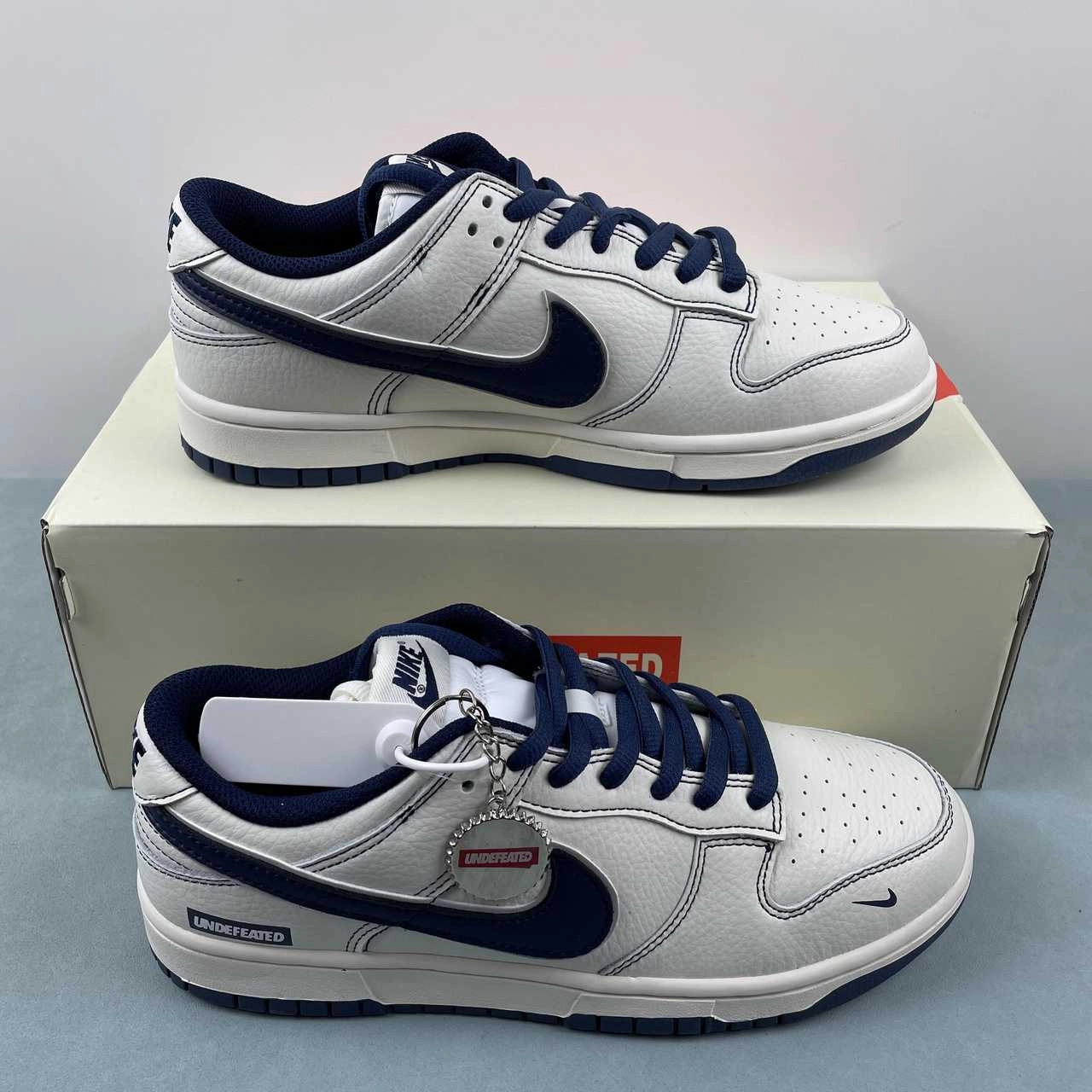 Work Life Collapsible Undefeated x SB Dunk Low SP Off White Midnight Navy FC1688-138