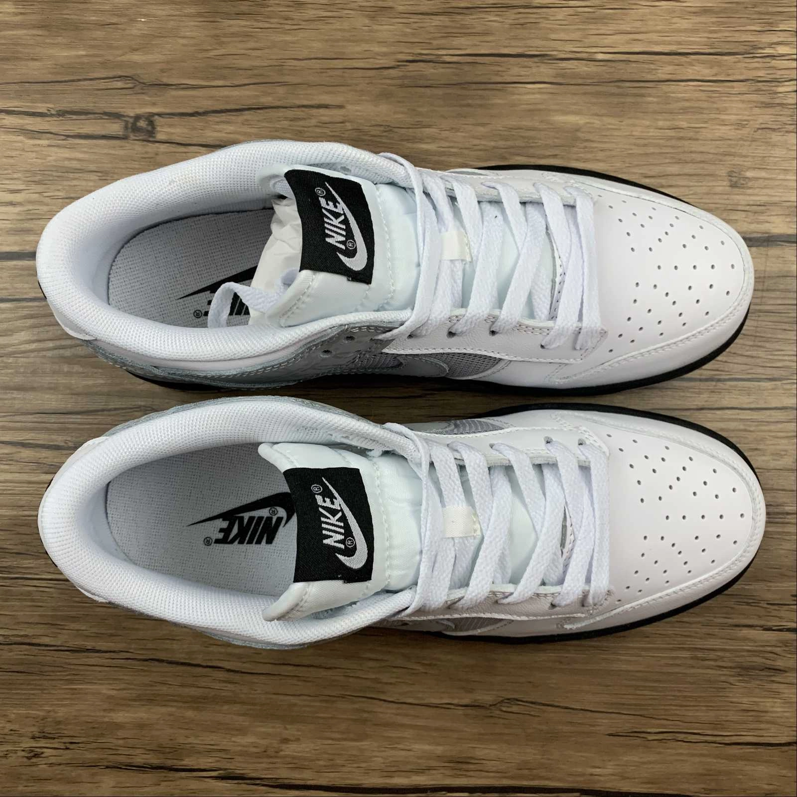 SB Dunk Low White Neutral Gray Black 317813-101 Sock Like Collar