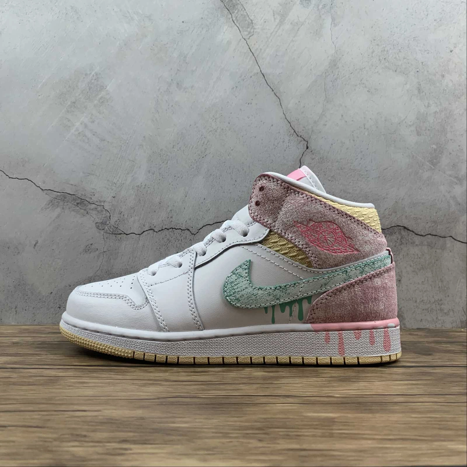 Air Jordan 1 Mid SE Paint Drip DD1666-100 HighTop Street Style