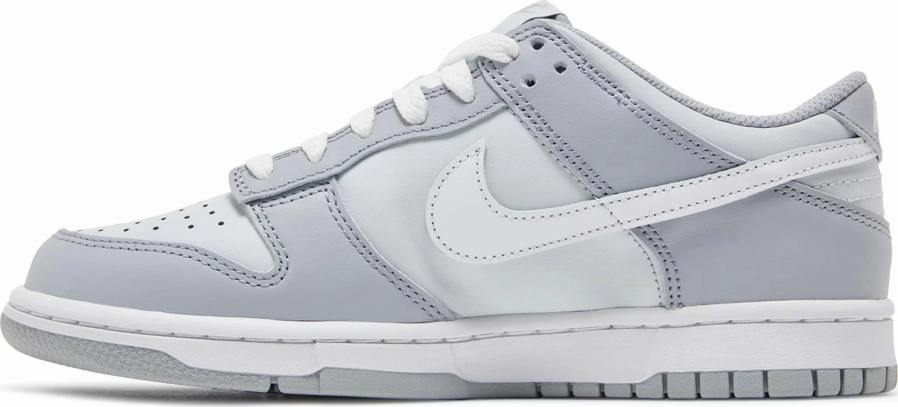Active Lifestyle Free Motion Nike Dunk Low Two Tone GS