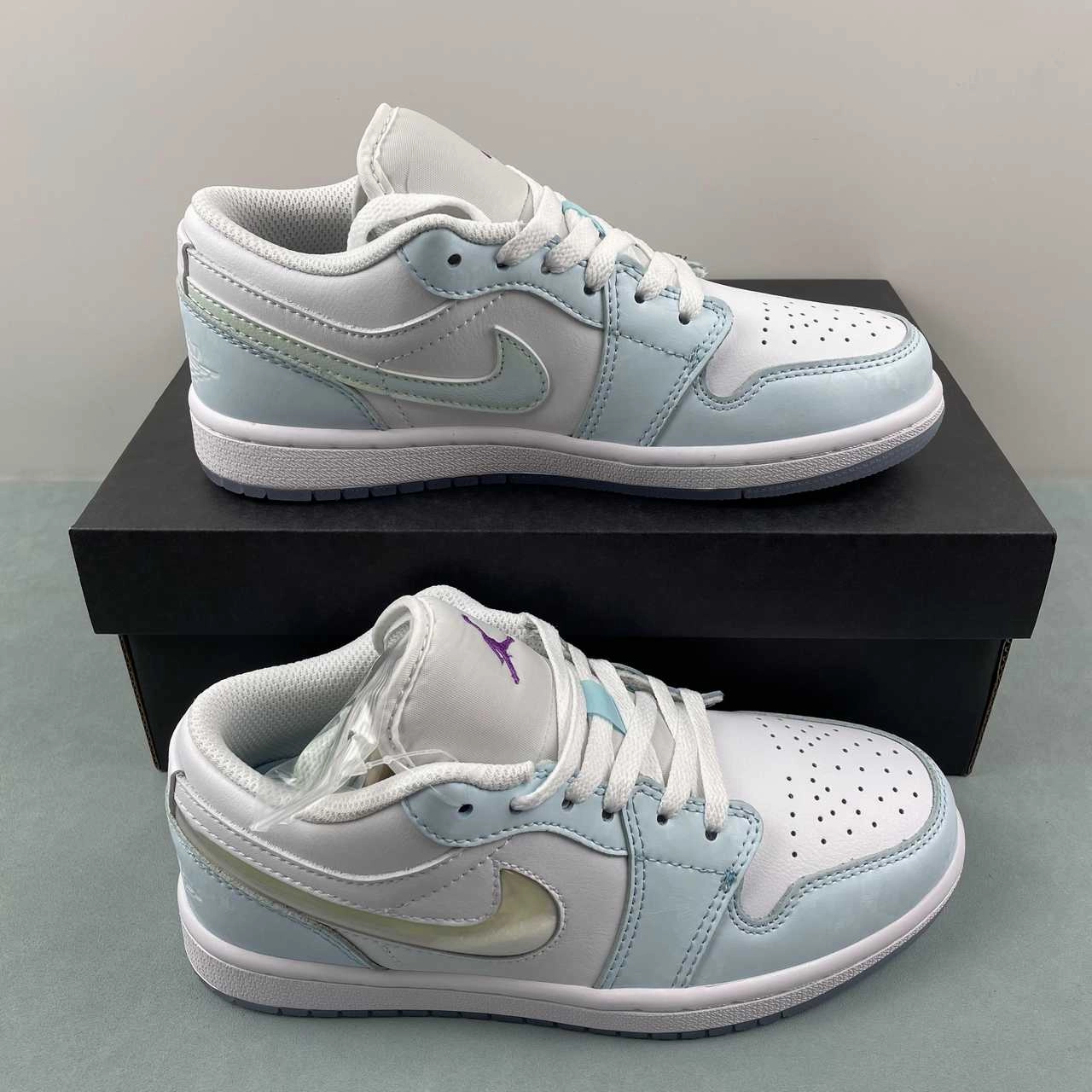 Smooth Leather Functional Look Air Jordan 1 Low SE GS Aquarius Blue Glacier Blue Hyper Violet FN7366-400