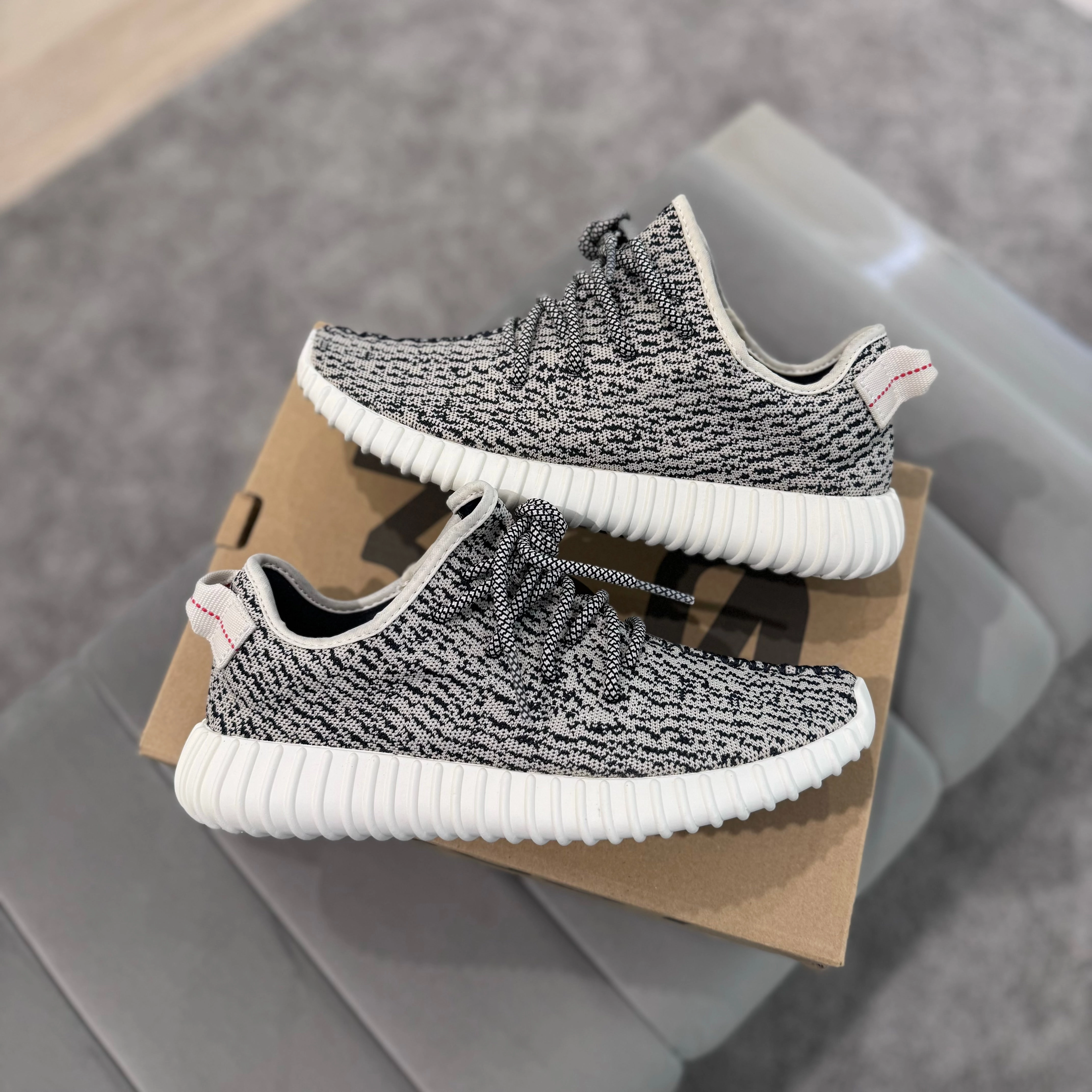 YEEZY 350 V1 ??TURTLEDOVE?? Smart Pair