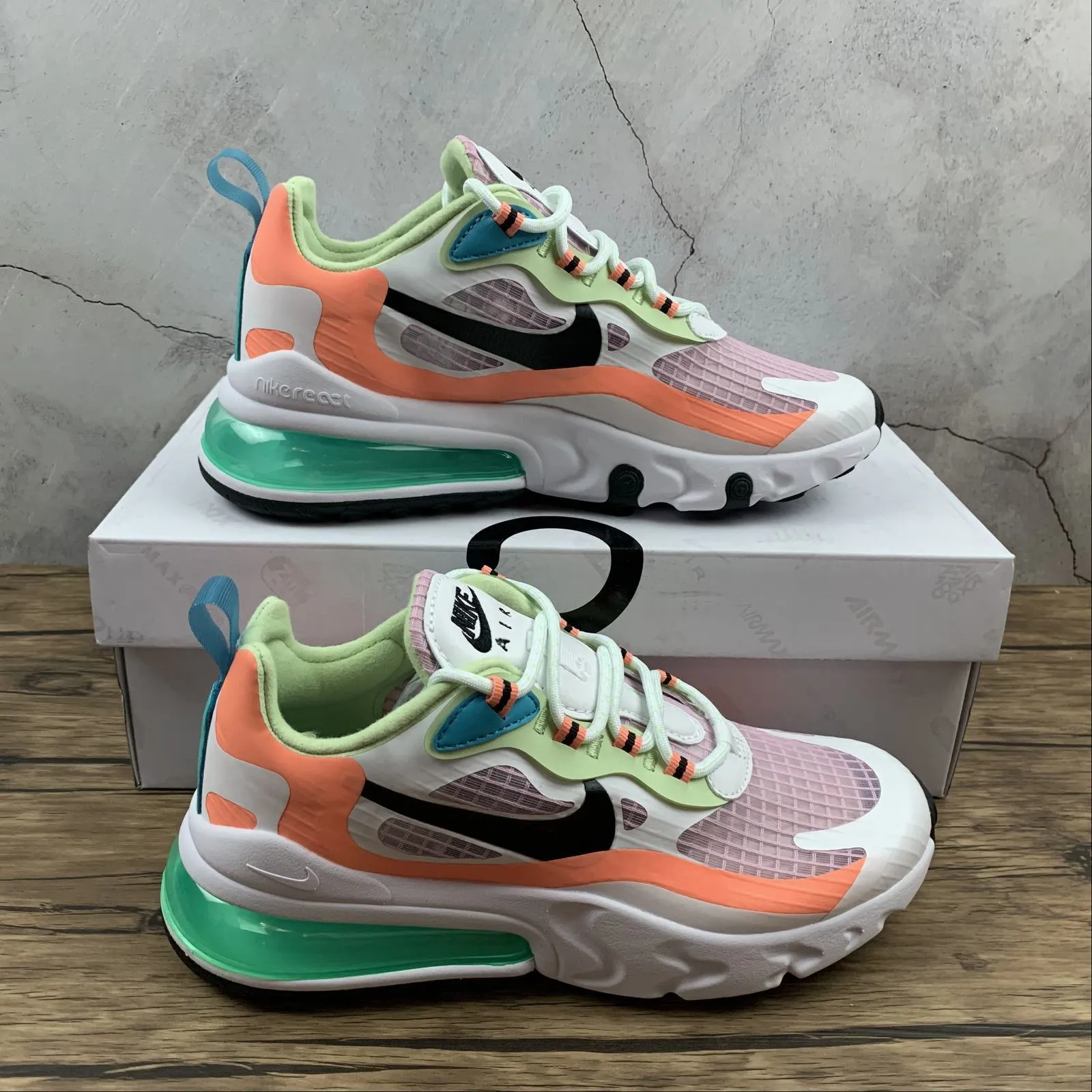 Technology-rich feature Air Max 270 React SE LT Arctic Pink Black CJ0620-600