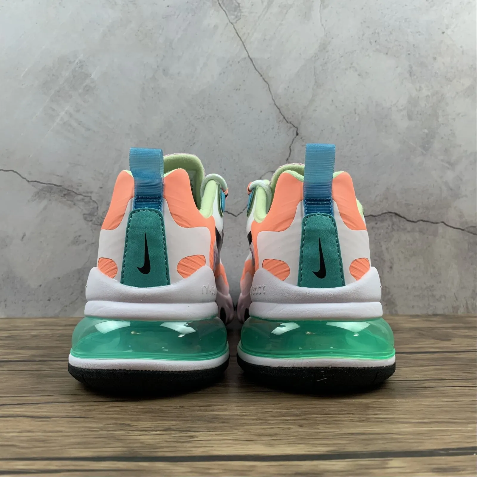 balance training running shoes Air Max 270 React SE LT Arctic Pink Black CJ0620-600