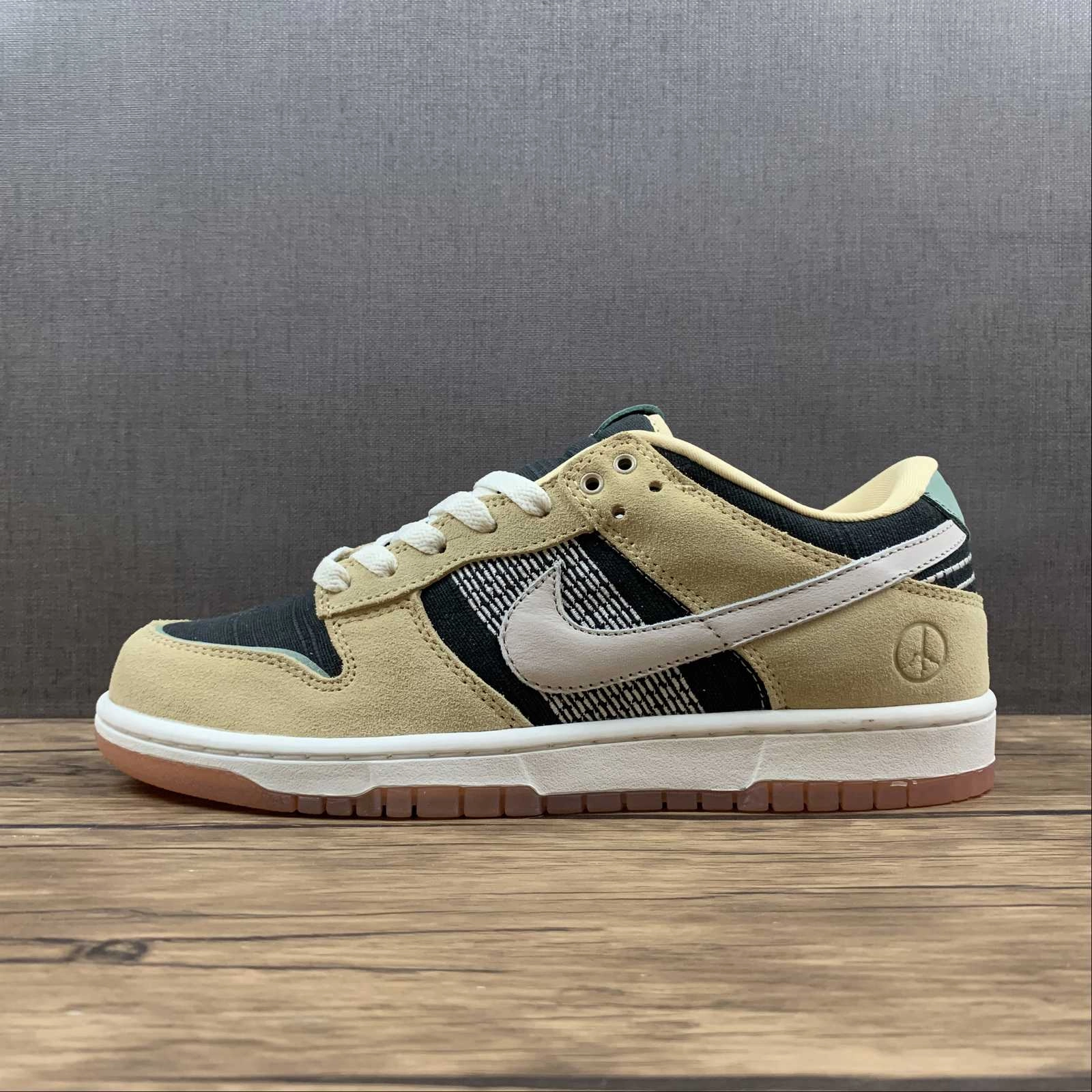 SB Dunk Low Rooted in Peace Black Tan Jade DJ4671-294 Trail Walk Power Grip