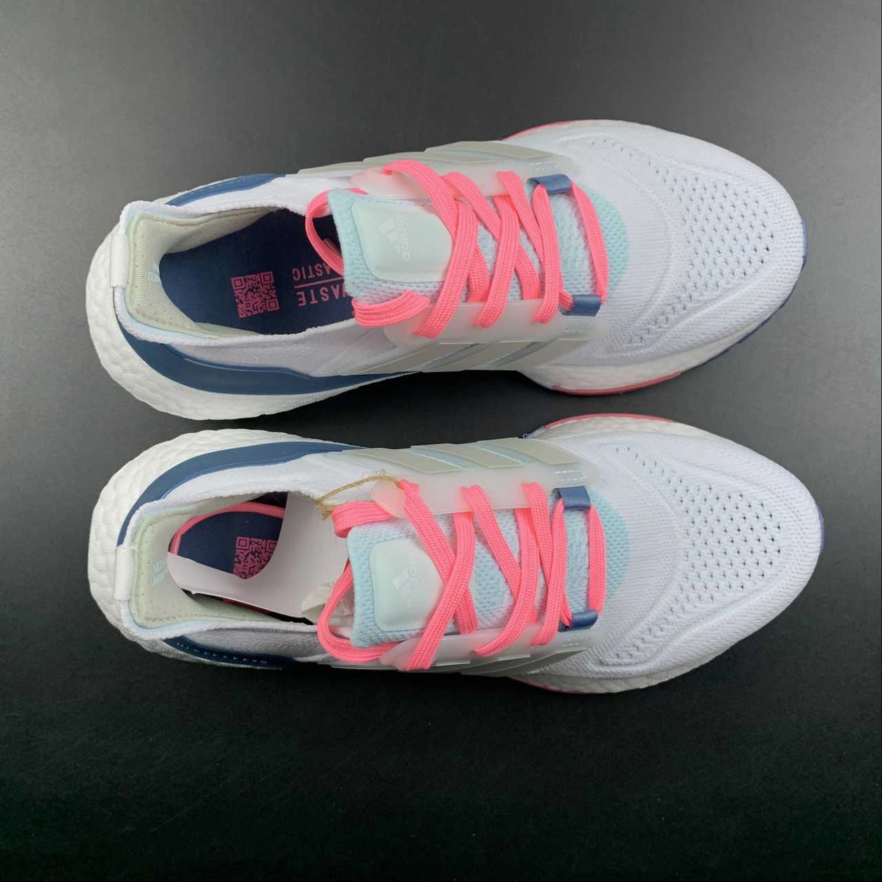 Adidas UltraBoost 22 White Dark Blue GX5929 Retro Styling