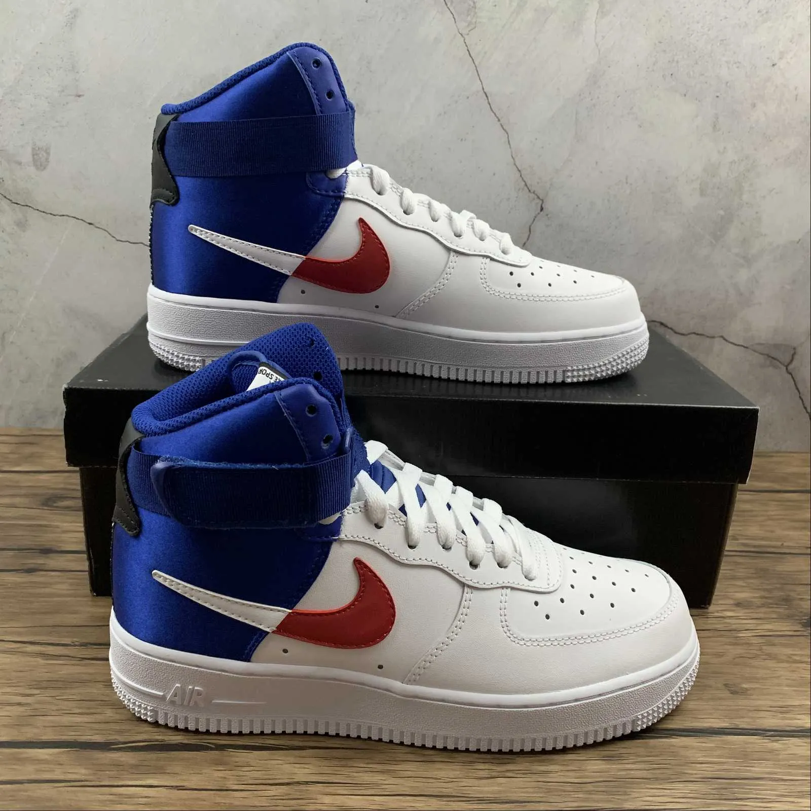 on the road Air Force 1 High 07 LV8 NBA Clippers