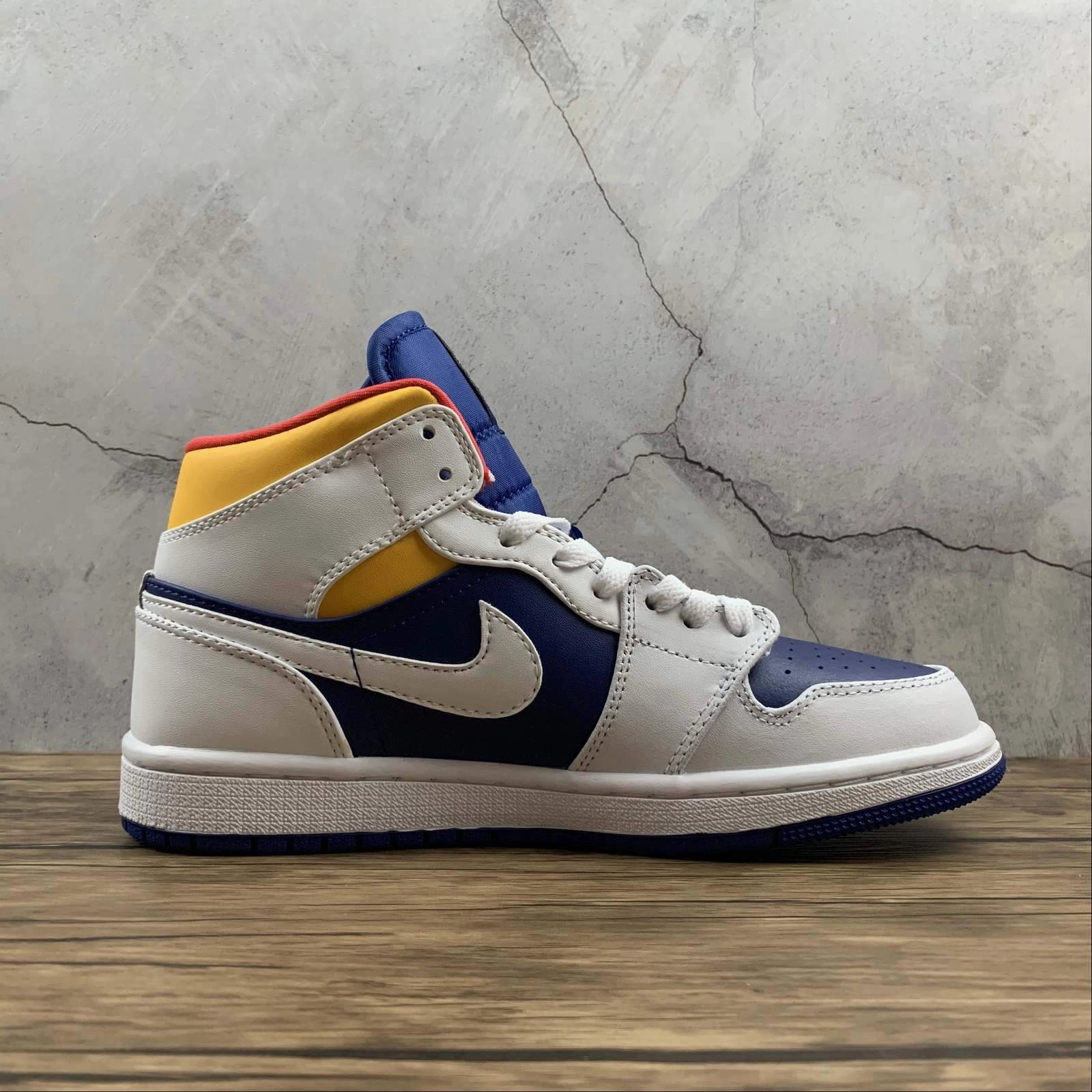 Outdoor Walks Gym workout Air Jordan 1 Mid Blue White Yellow