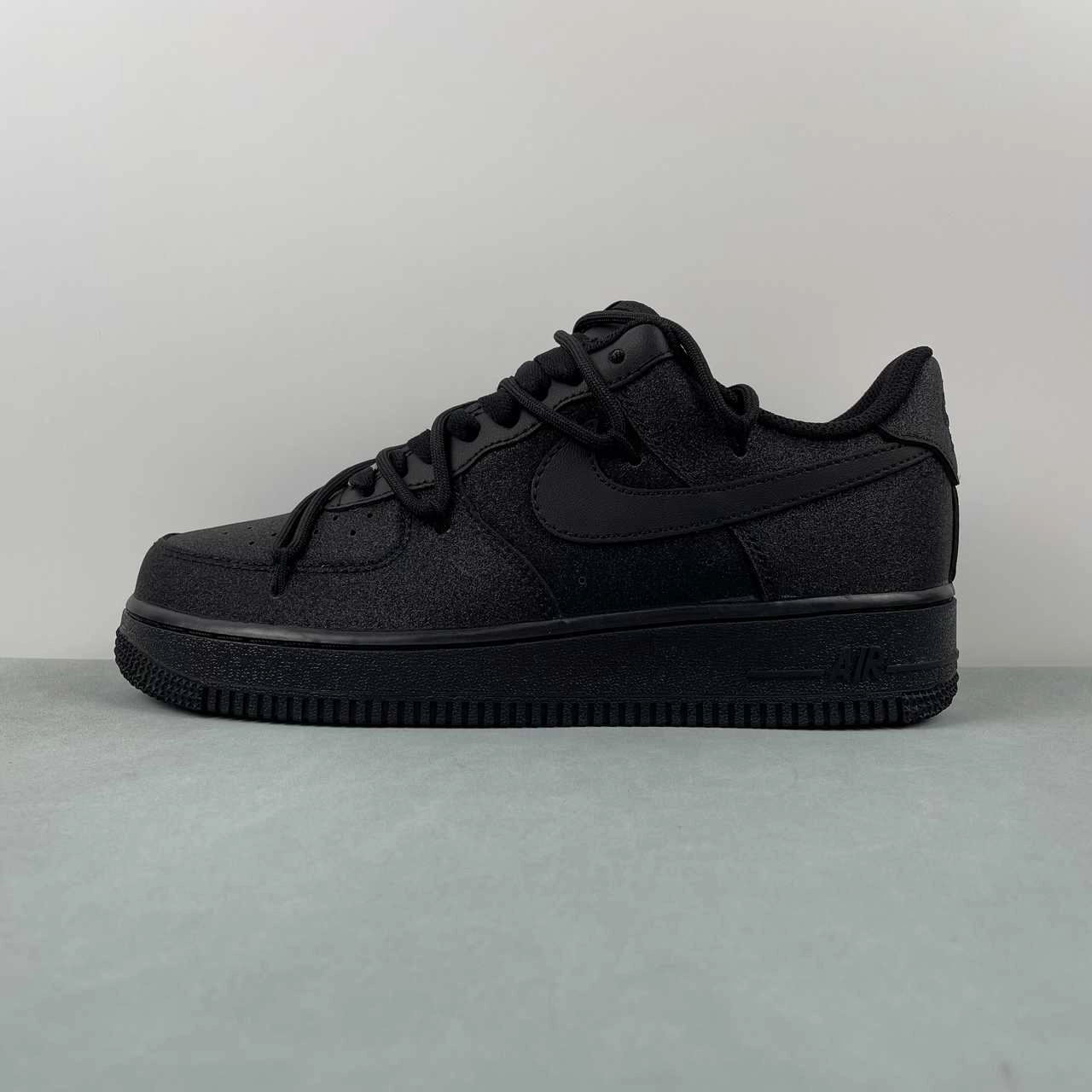 Classic Design Slow Step Air Force 1 07 Low Black ZH0316-030