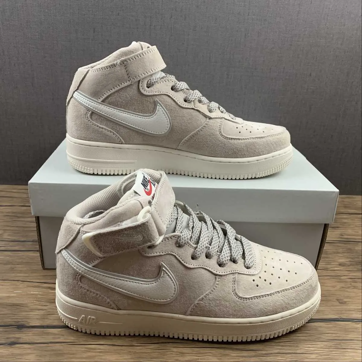 Air Force 1 07 Mid White Gray Metallic Silver AA1118-005 SlipResistant