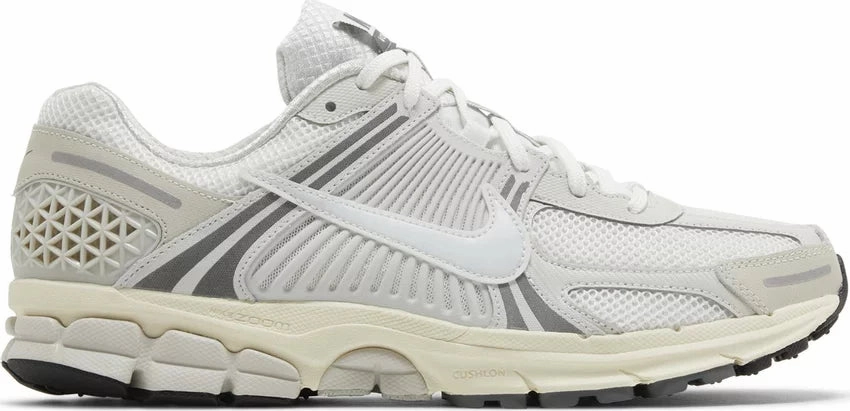 Nike Vomero Platinum Tint Adult running Casual