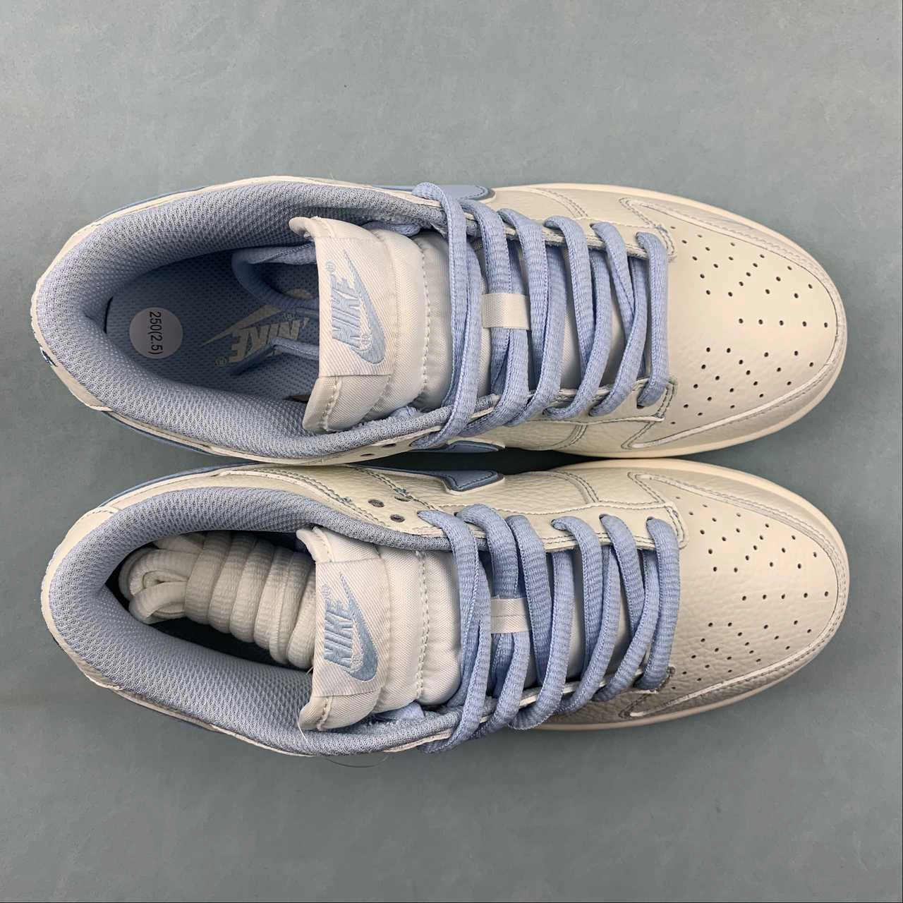 long lasting durability Supreme x SB Dunk Low Off White Shy Blue RM2308-231