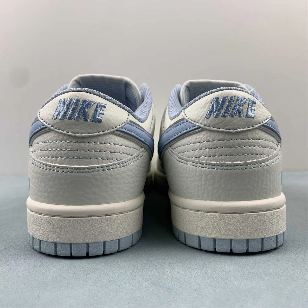 Seamless Inner Construction Ergonomic Last Supreme x SB Dunk Low Off White Shy Blue RM2308-231