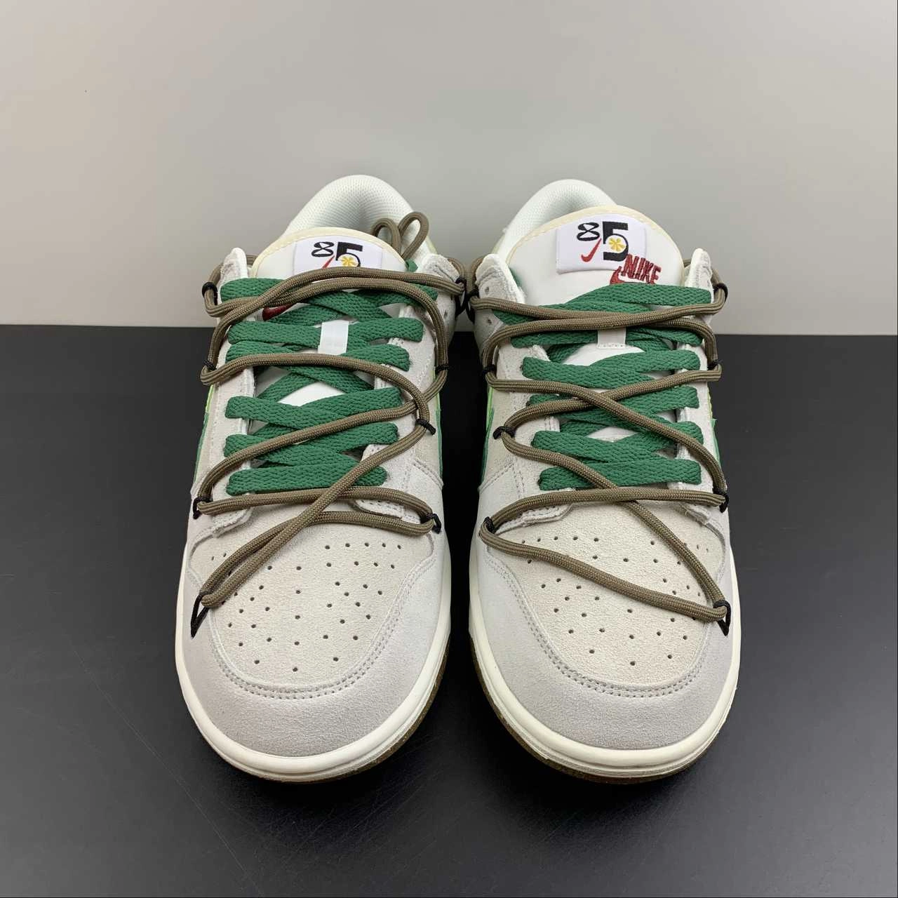 Dunk Low SE Summit White Phantom-Cinnabar Bonded Seam Construction Flex Zones Engineering