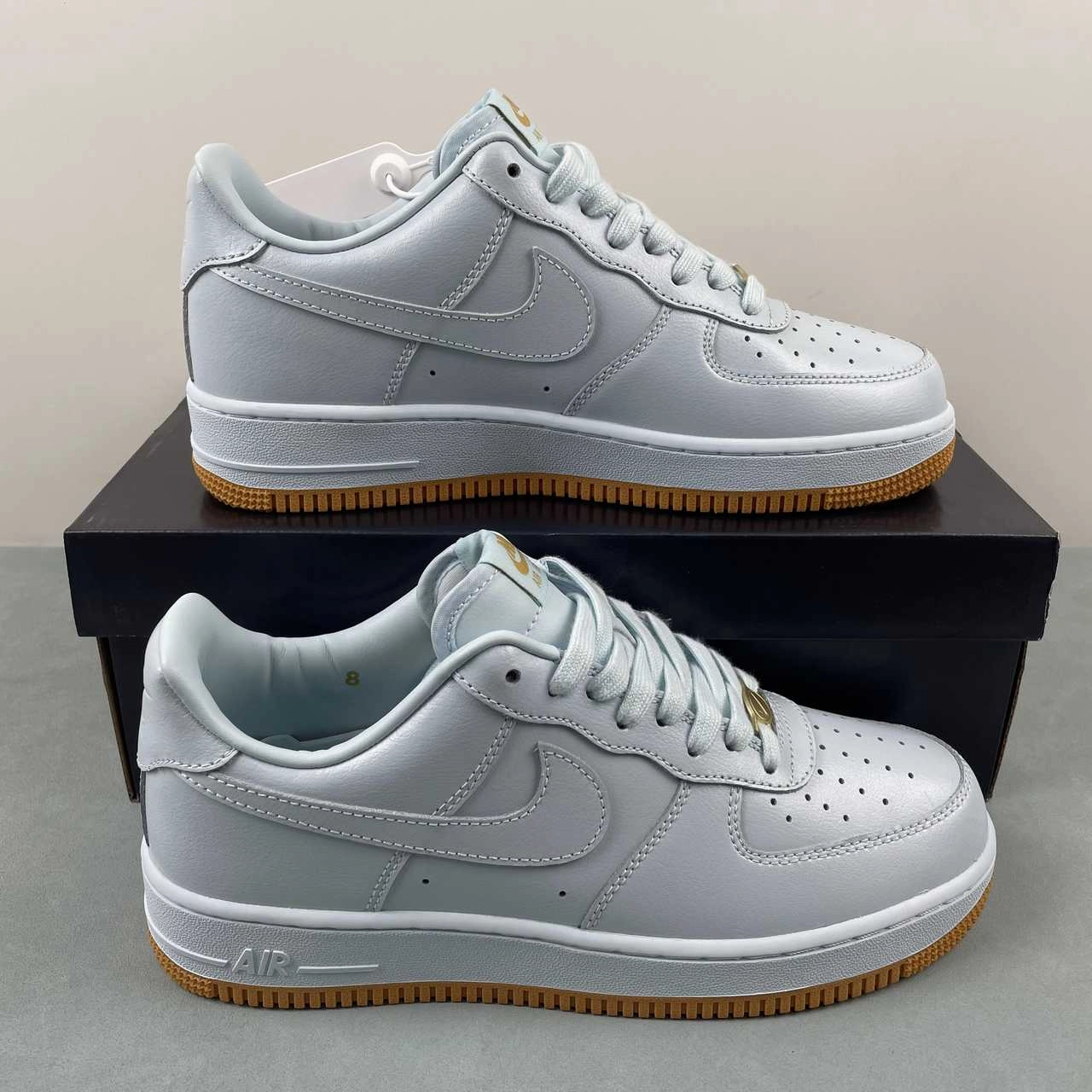 Soft Step Design Air Force 1 07 Low Glacier Blue Gum Yellow Metallic Gold HF4933-400