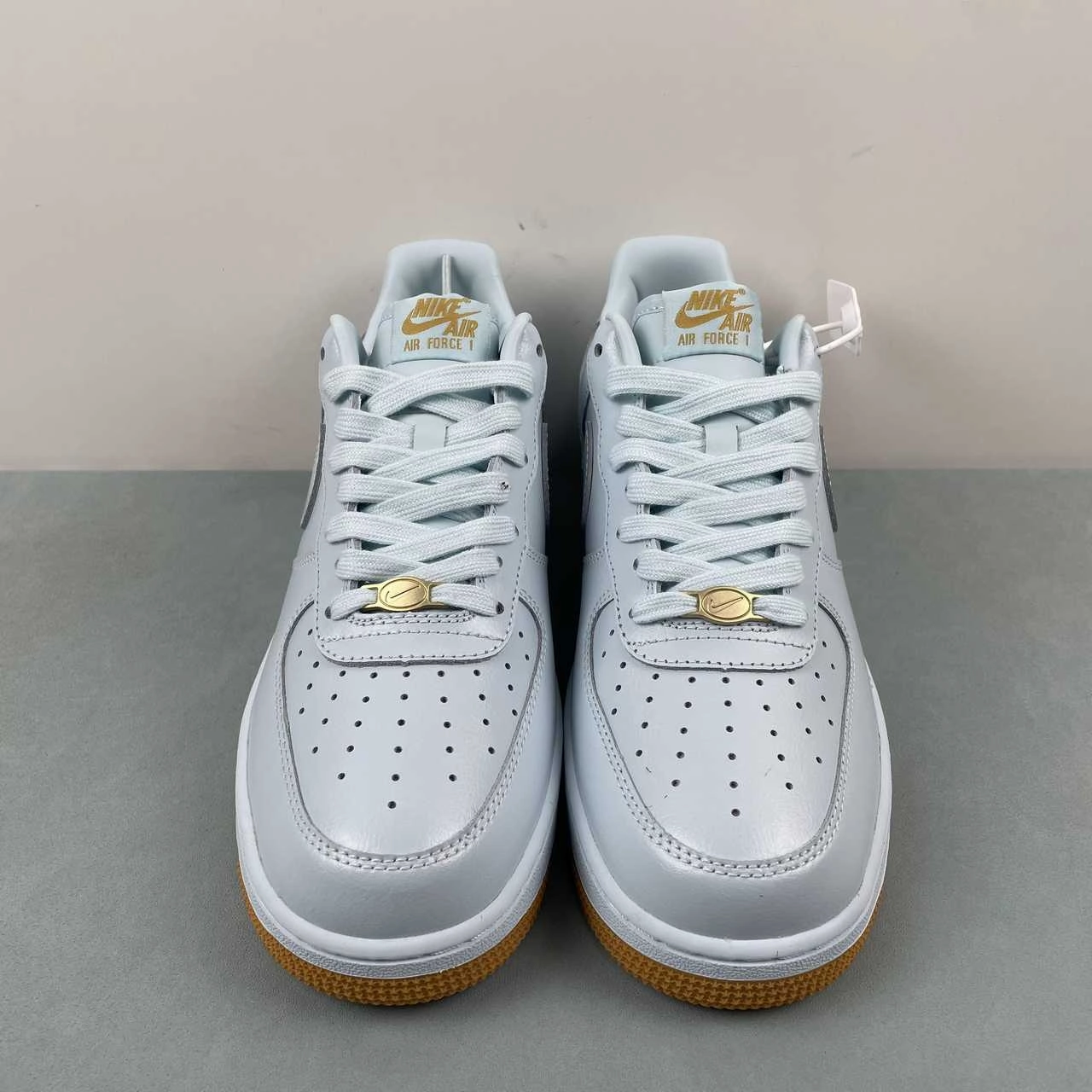 Autumn Style Air Force 1 07 Low Glacier Blue Gum Yellow Metallic Gold HF4933-400