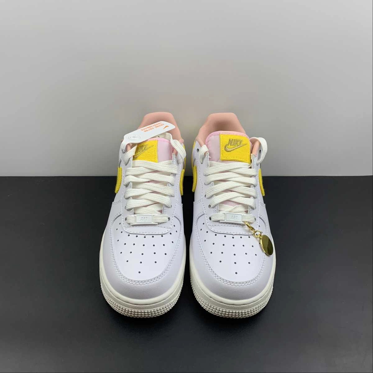 Air Force 1 Low Mama White Yellow Strike Phantom Pearl DV2183-100 Heavy Walk