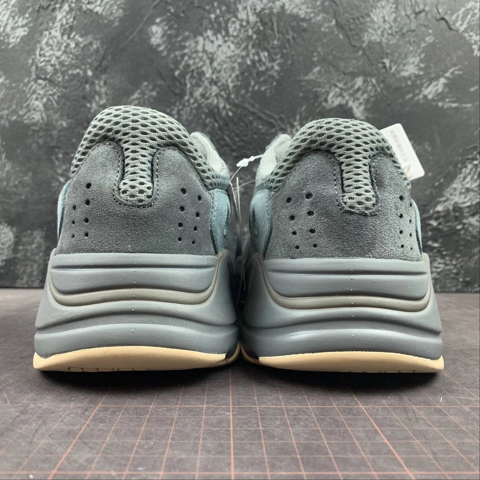 loops Cushioned Insole Shoes Adidas Yeezy Boost 700 Teablu FW2499