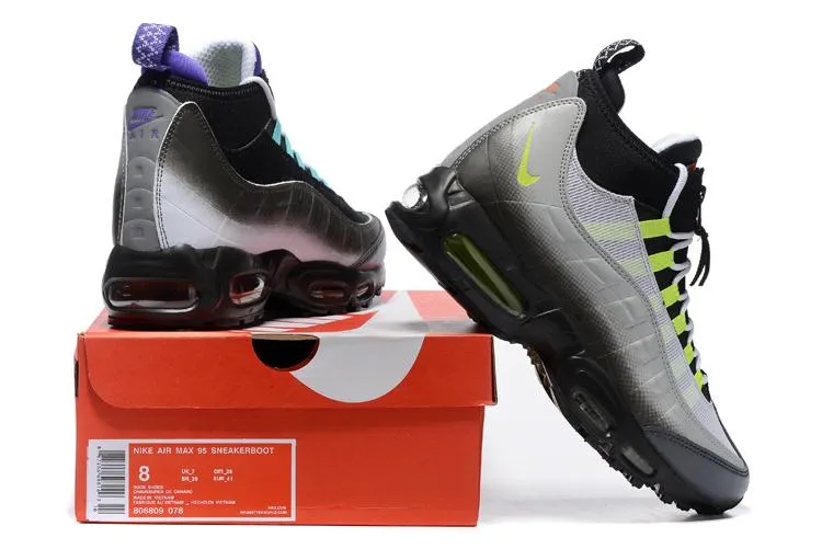 midfoot - strike shoe answer running for a way to stay happy Air Max 95 Sneakerboot What the Grey Green 806809-078