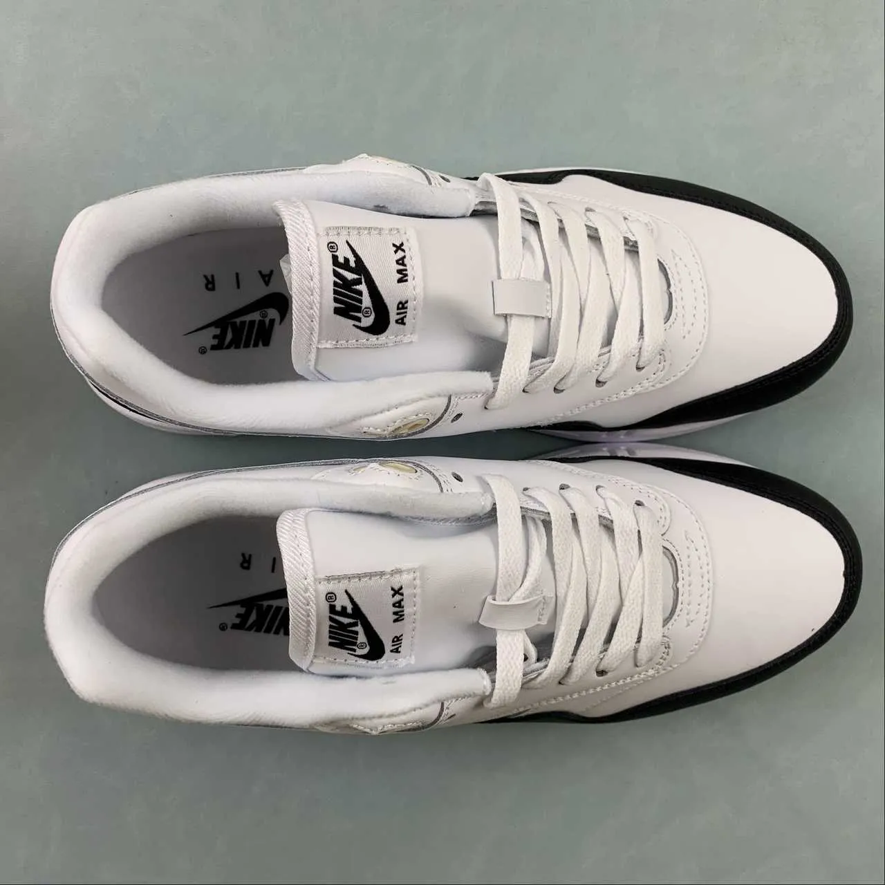 Leg Day Activity - tracker - enabled Air Max 1 Premium SC White Black 918354-100