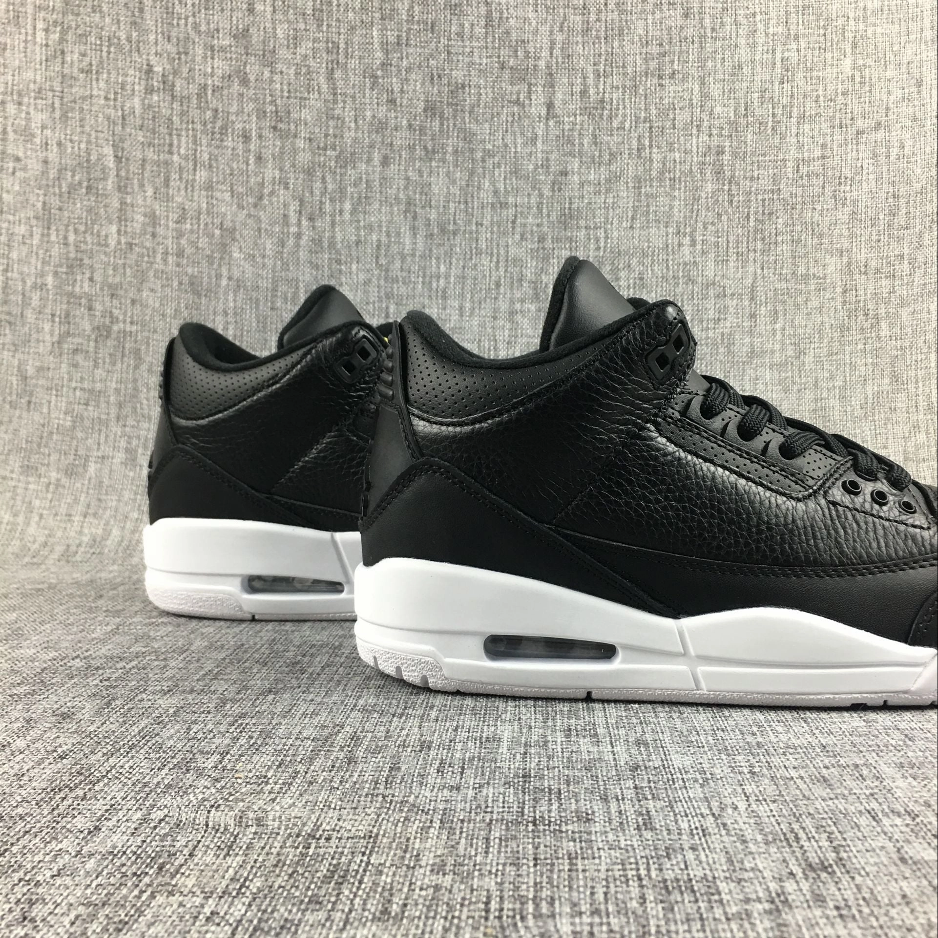 Fast Errand Air Jordan 3 Retro ??Cyber Monday?? 136064-020
